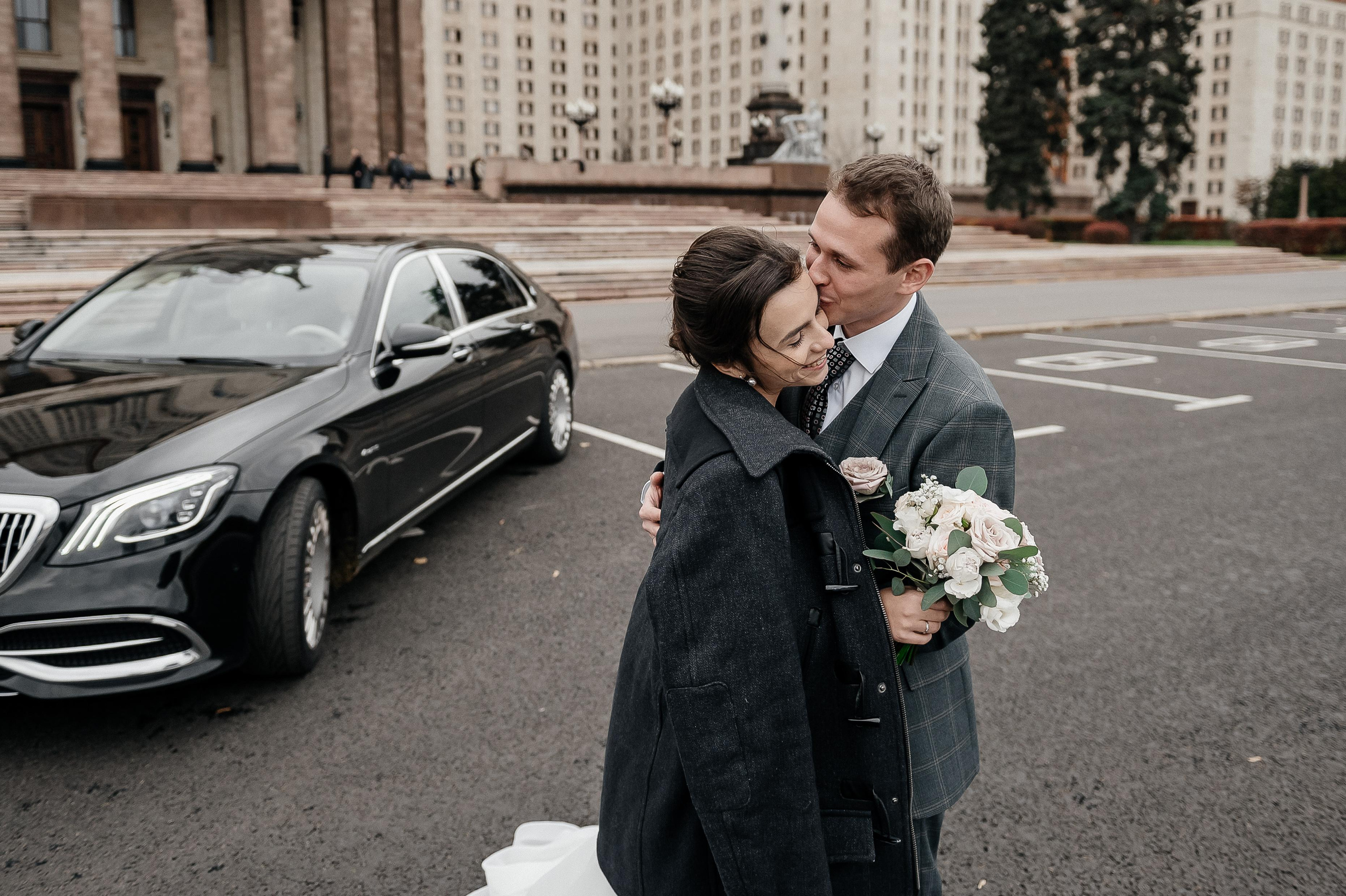 Осенняя свадьба Светы и Миши, со сбора в отеле Movenpic. Свадебный фотограф Москва — Сергей и Татьяна