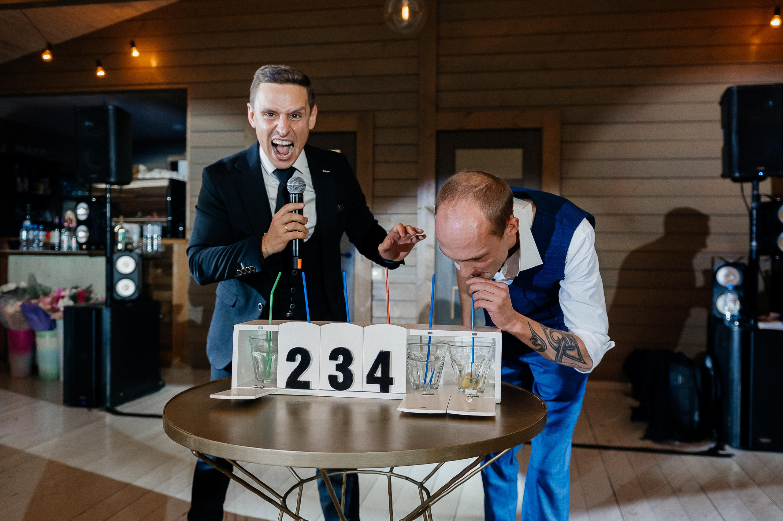 Свадебные сборы Кати и Степана в отеле Radisson Blu Olimpiyskiy. Свадебный фотограф Москва — Сергей и Татьяна