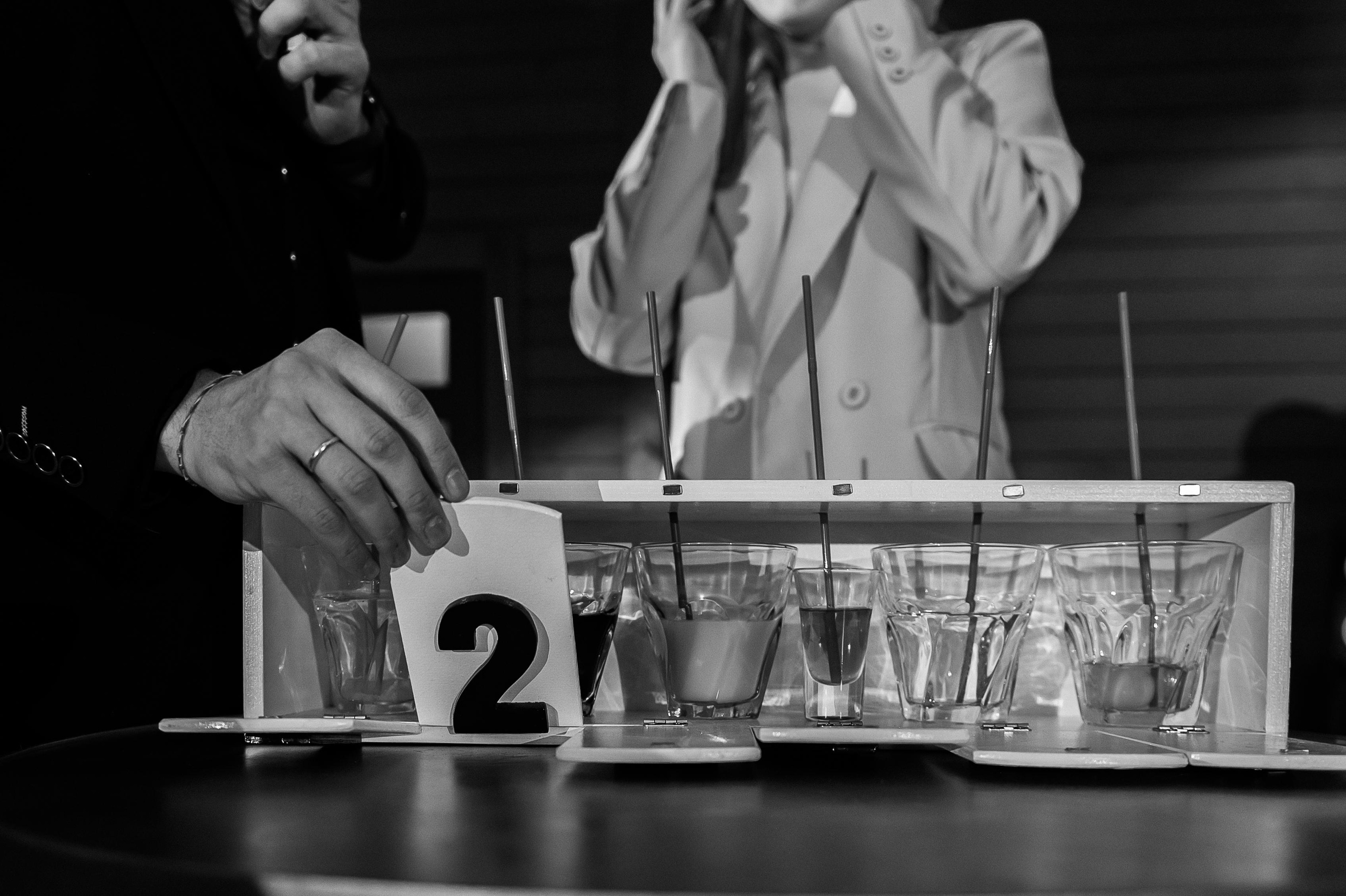 Свадебные сборы Кати и Степана в отеле Radisson Blu Olimpiyskiy. Свадебный фотограф Москва — Сергей и Татьяна