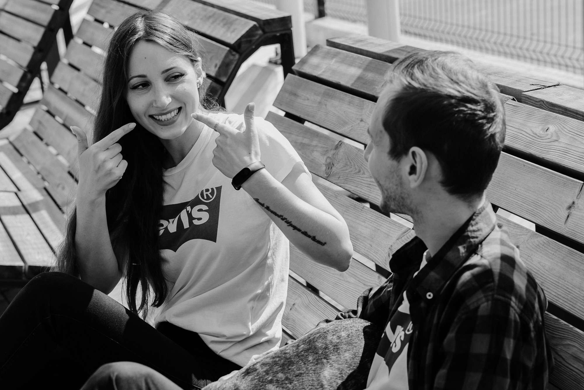 Лав стори Маши и Артема в парке им. Баумана в городе Москва. Свадебный фотограф Москва — Сергей и Татьяна