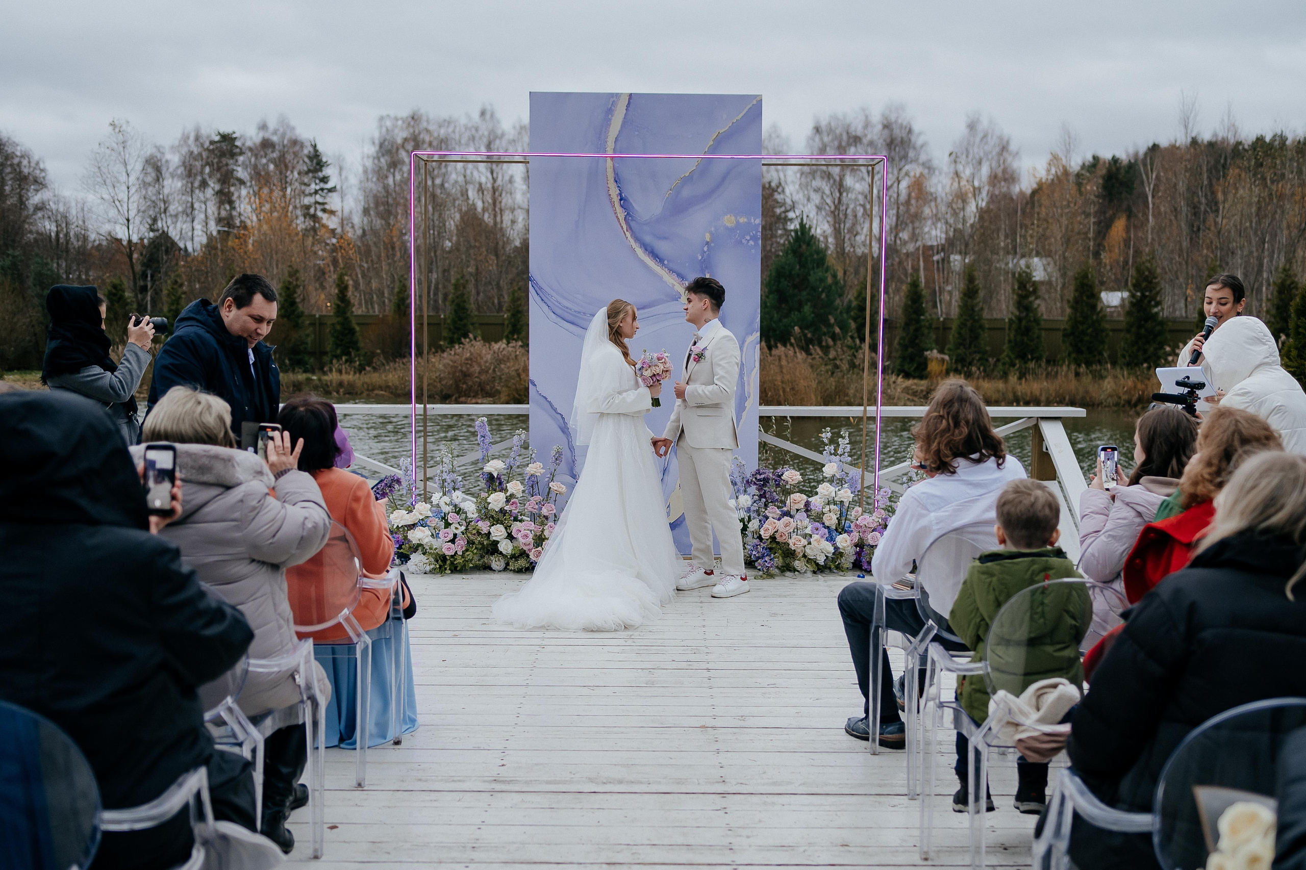 Свадебные сборы Кати и Степана в отеле Radisson Blu Olimpiyskiy. Свадебный фотограф Москва — Сергей и Татьяна