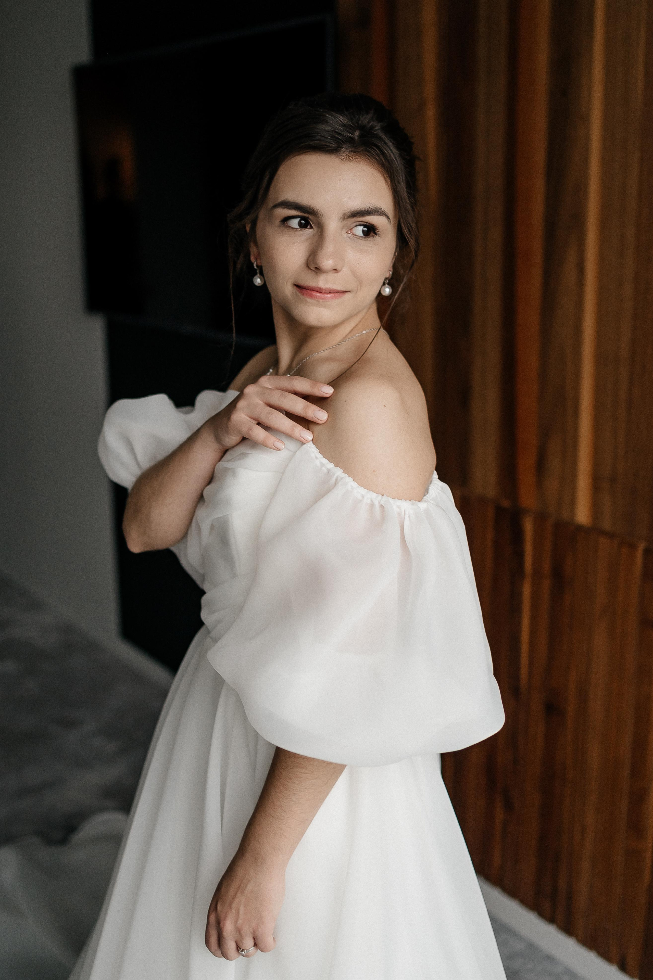 Осенняя свадьба Светы и Миши, со сбора в отеле Movenpic. Свадебный фотограф Москва — Сергей и Татьяна