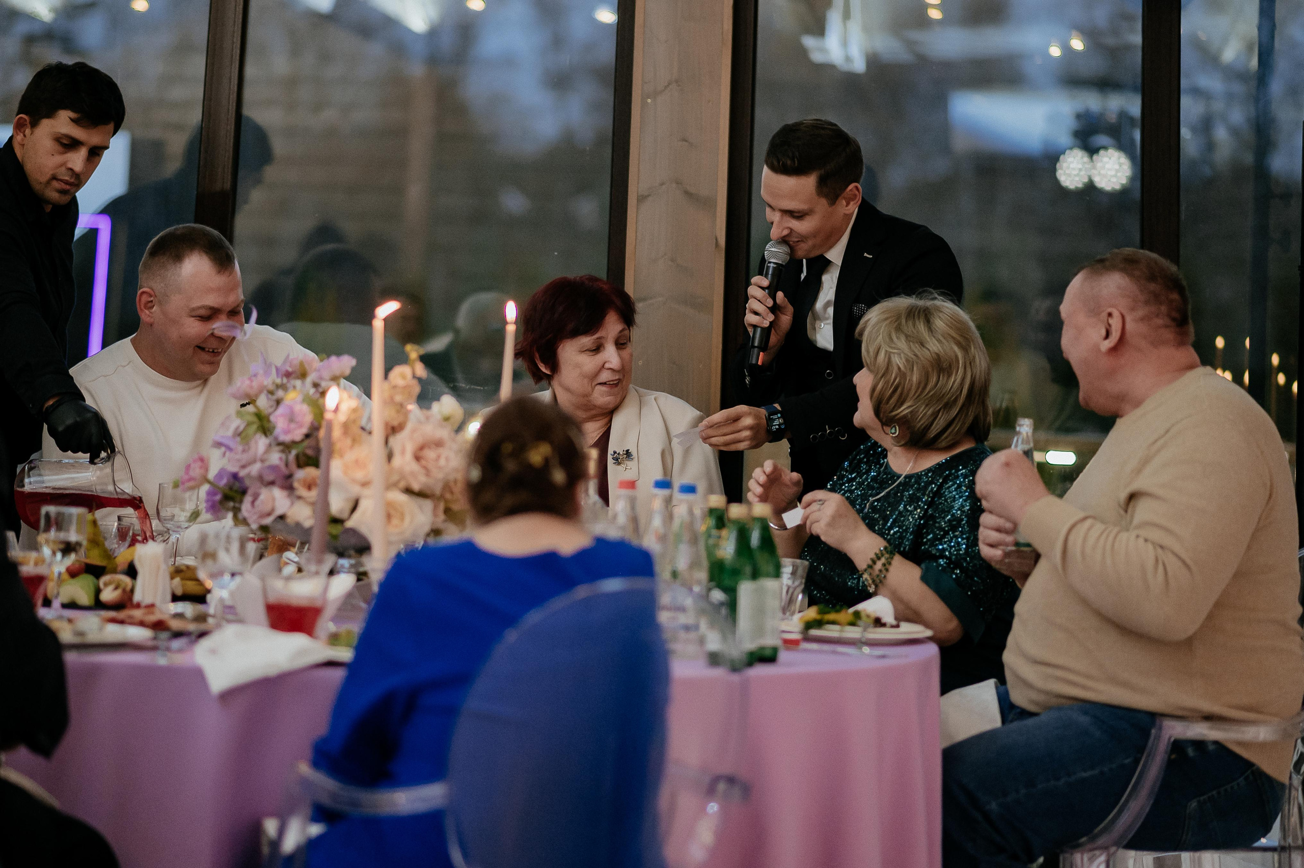 Свадебные сборы Кати и Степана в отеле Radisson Blu Olimpiyskiy. Свадебный фотограф Москва — Сергей и Татьяна