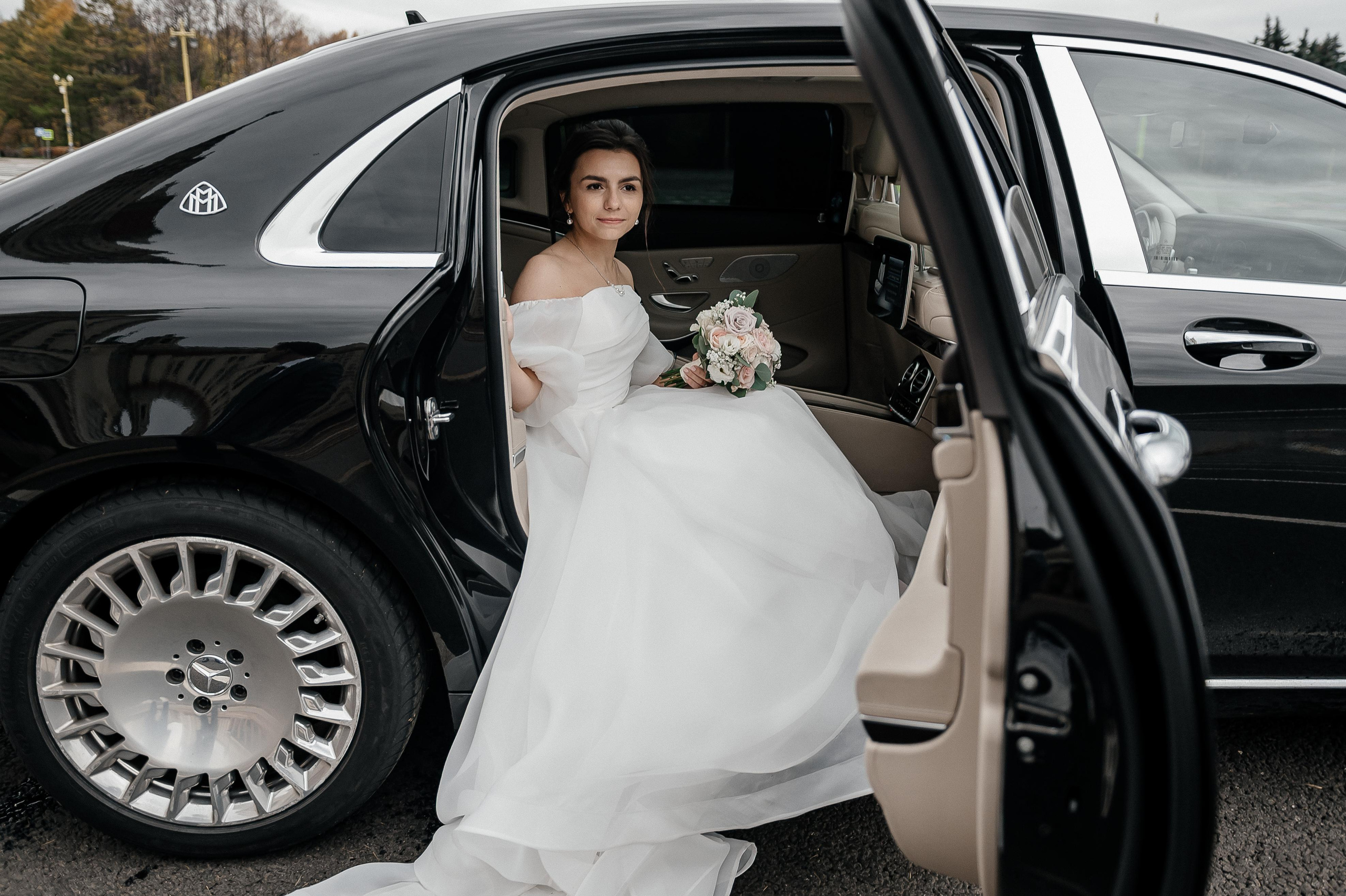 Осенняя свадьба Светы и Миши, со сбора в отеле Movenpic. Свадебный фотограф Москва — Сергей и Татьяна