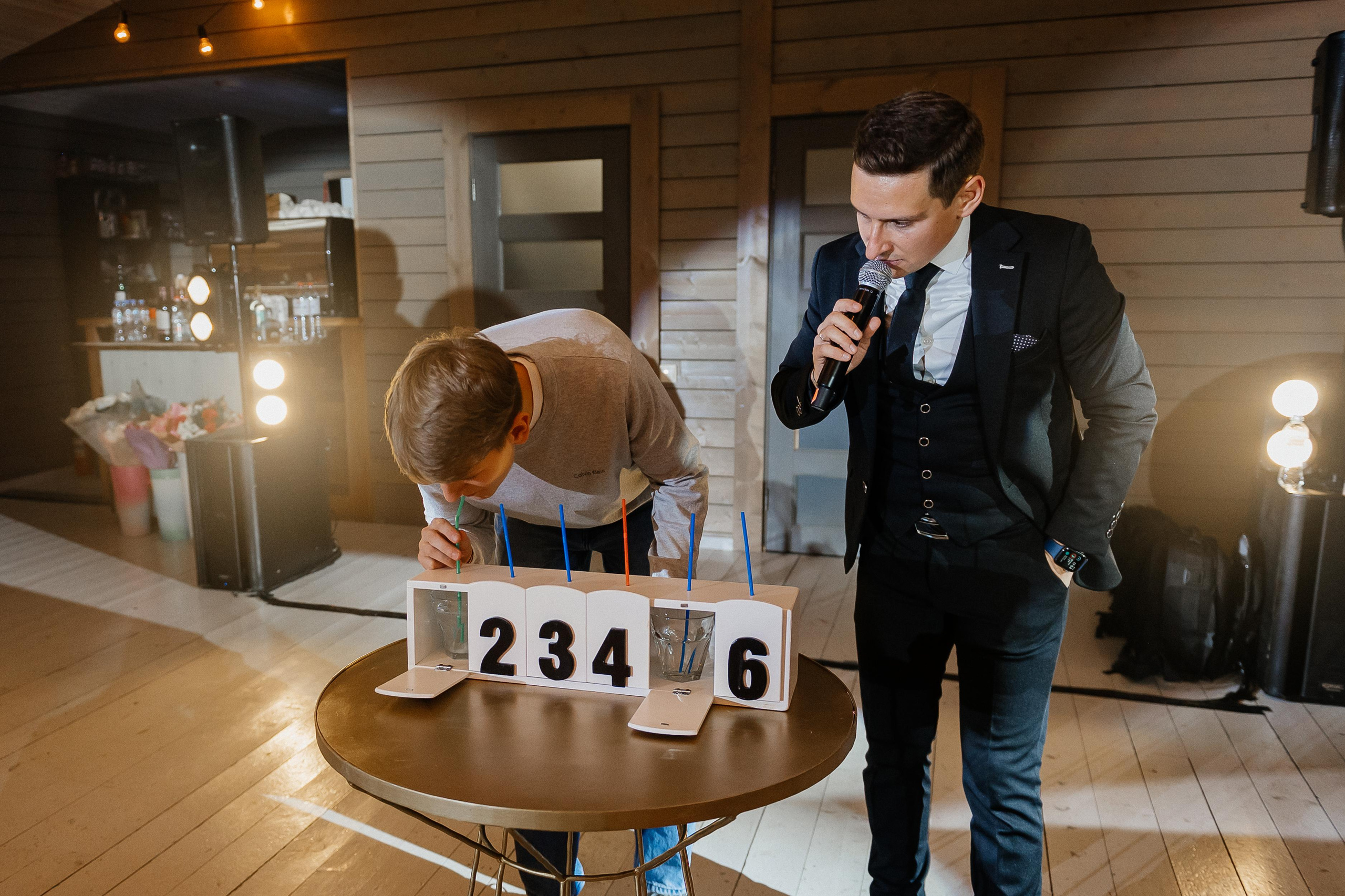 Свадебные сборы Кати и Степана в отеле Radisson Blu Olimpiyskiy. Свадебный фотограф Москва — Сергей и Татьяна