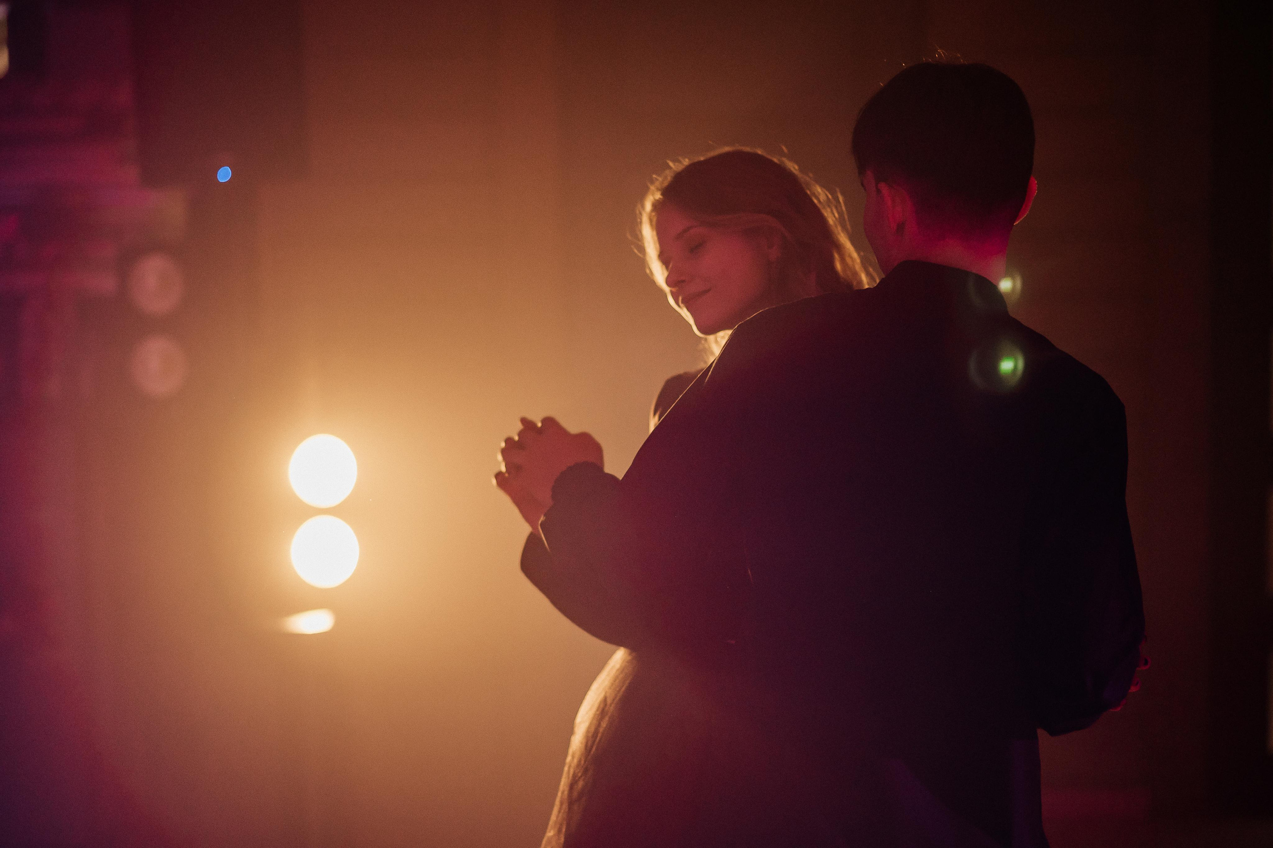 Свадебные сборы Кати и Степана в отеле Radisson Blu Olimpiyskiy. Свадебный фотограф Москва — Сергей и Татьяна