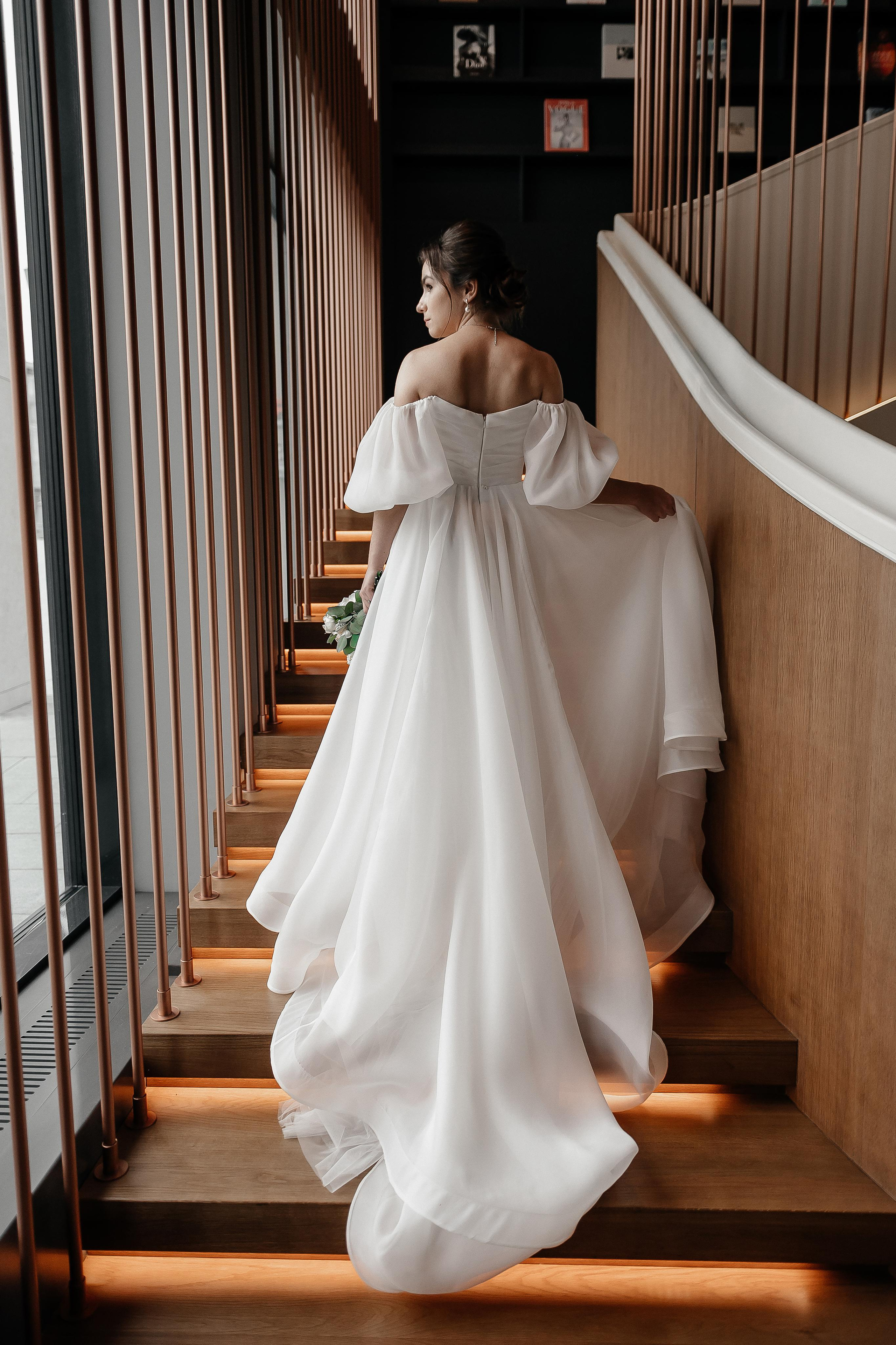 Осенняя свадьба Светы и Миши, со сбора в отеле Movenpic. Свадебный фотограф Москва — Сергей и Татьяна