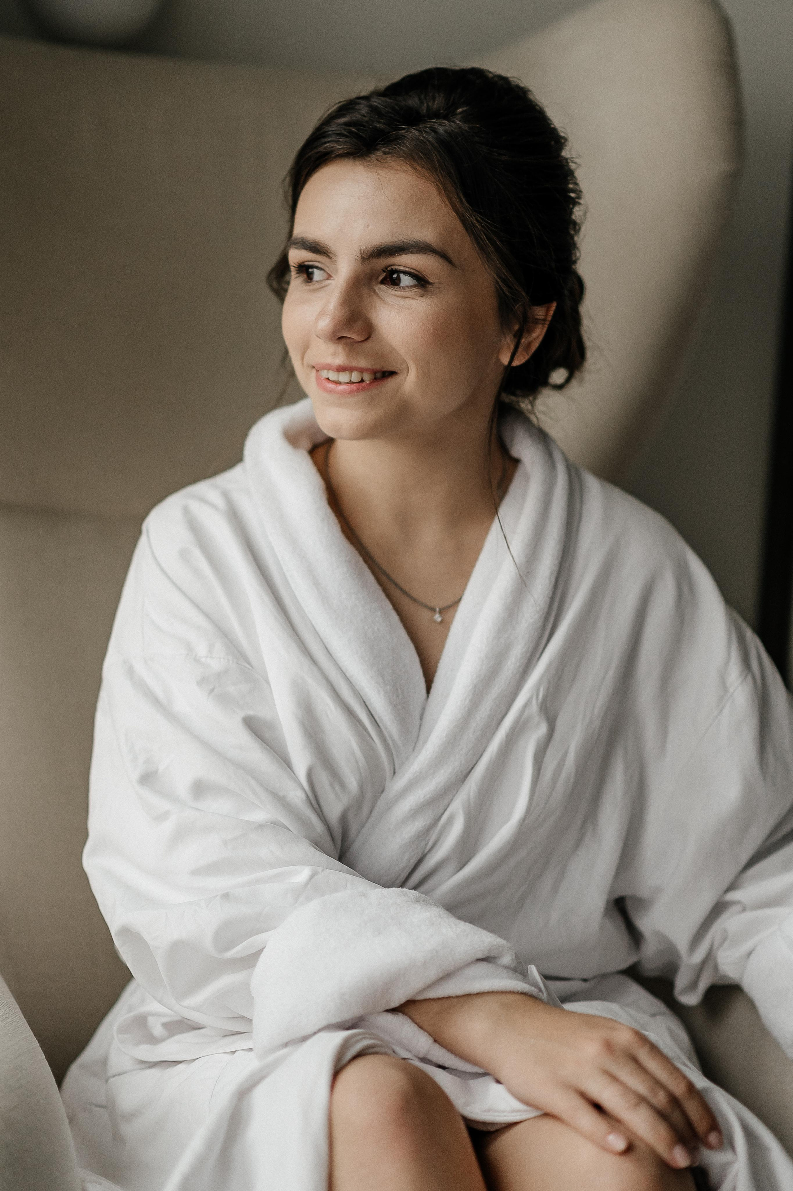 Осенняя свадьба Светы и Миши, со сбора в отеле Movenpic. Свадебный фотограф Москва — Сергей и Татьяна