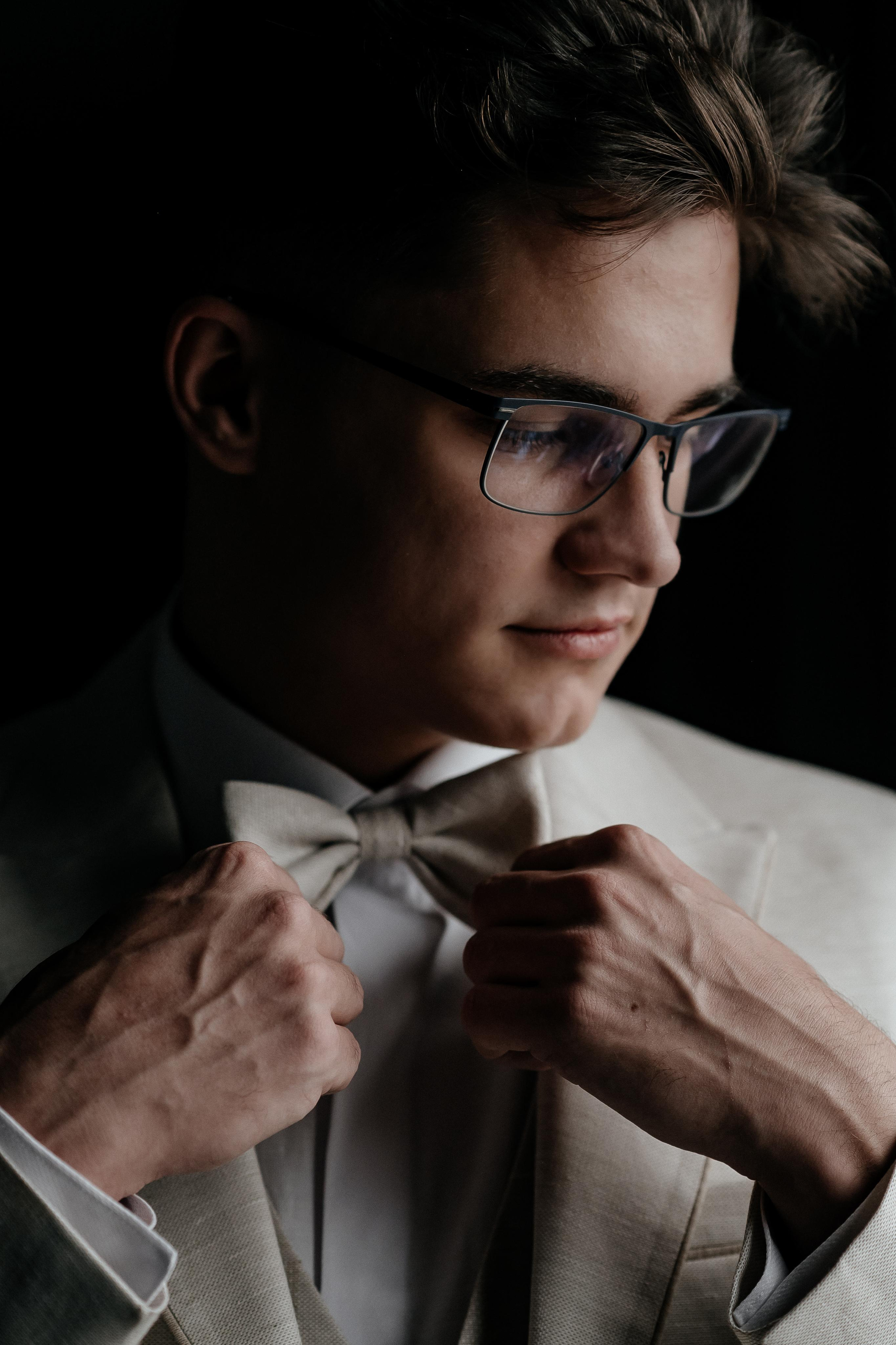 Свадебные сборы Кати и Степана в отеле Radisson Blu Olimpiyskiy. Свадебный фотограф Москва — Сергей и Татьяна