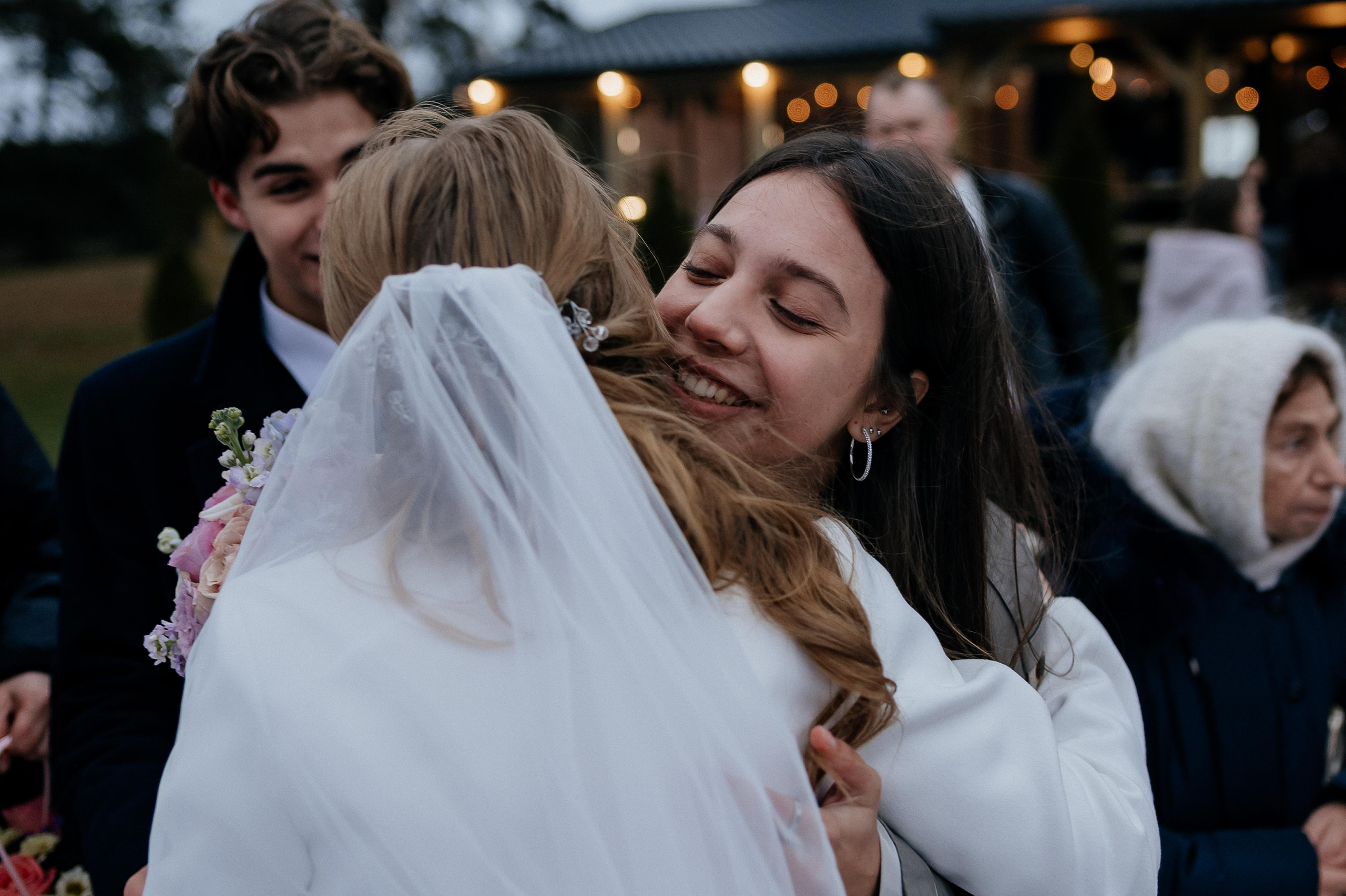 Свадебные сборы Кати и Степана в отеле Radisson Blu Olimpiyskiy. Свадебный фотограф Москва — Сергей и Татьяна