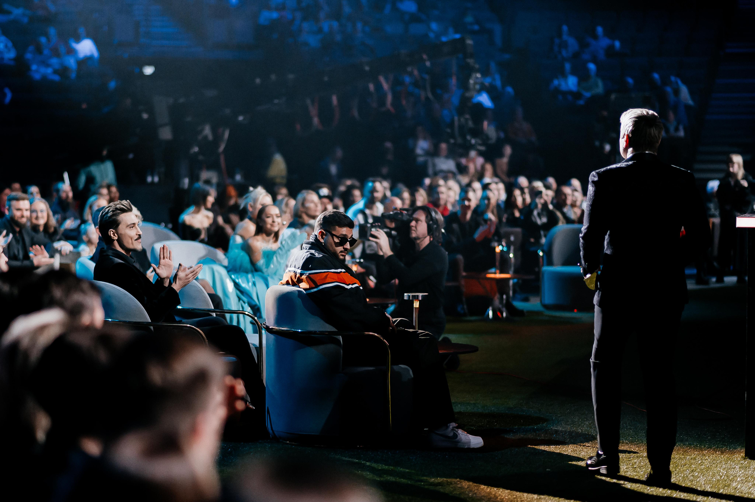 Репортажный фотограф Москва. Фотосъемка музыкальной примии. Свадебный фотограф Москва — Сергей и Татьяна