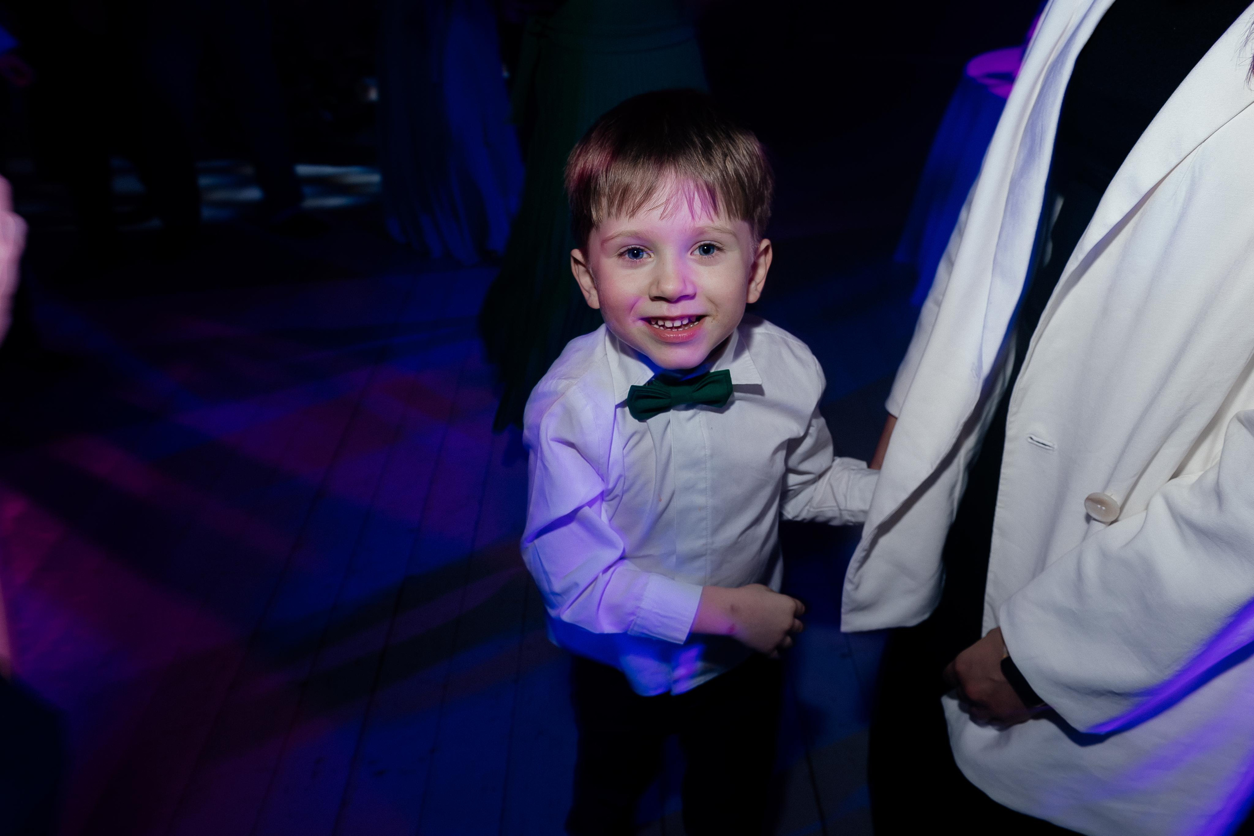 Свадебные сборы Кати и Степана в отеле Radisson Blu Olimpiyskiy. Свадебный фотограф Москва — Сергей и Татьяна