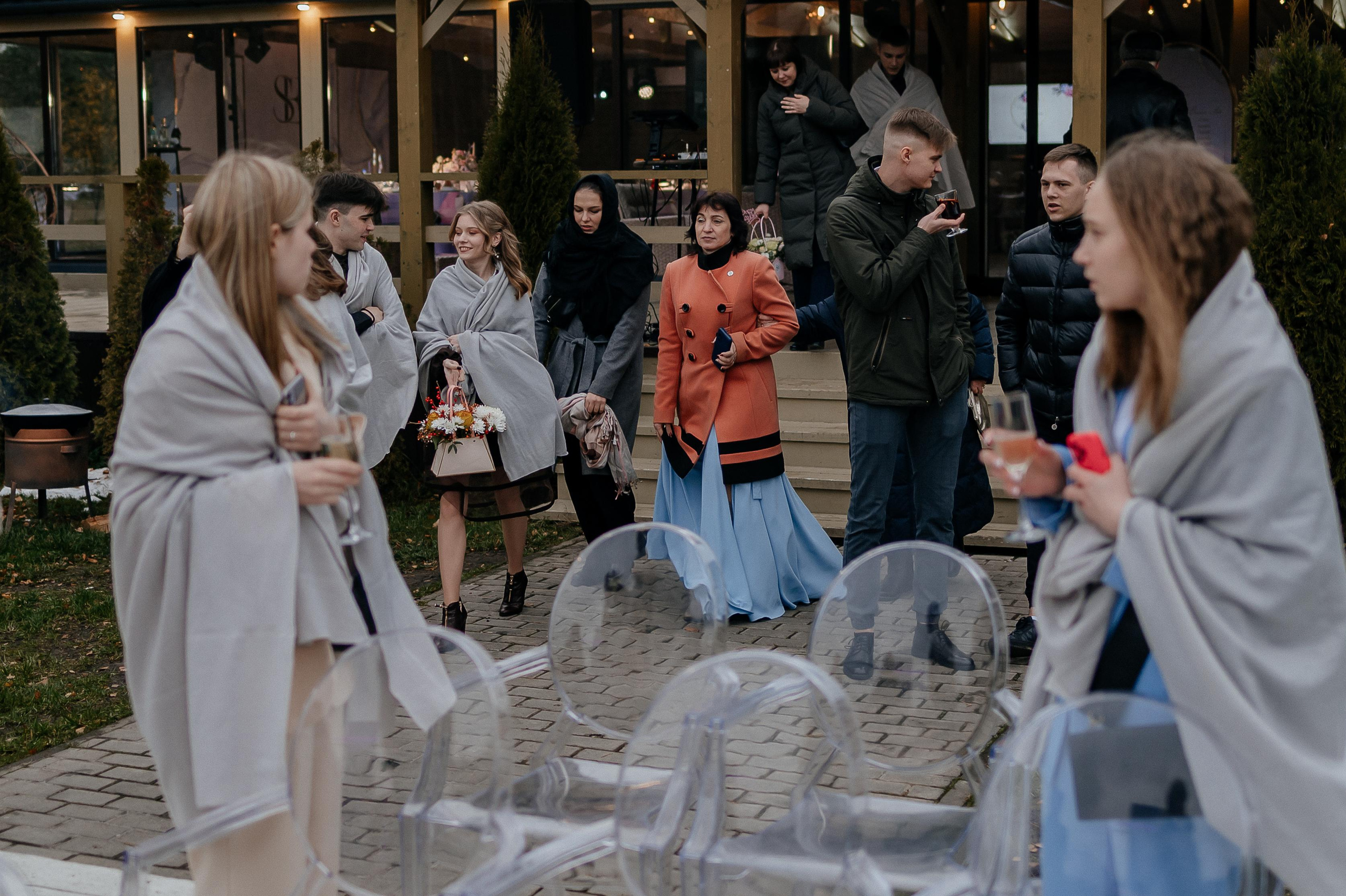 Свадебные сборы Кати и Степана в отеле Radisson Blu Olimpiyskiy. Свадебный фотограф Москва — Сергей и Татьяна