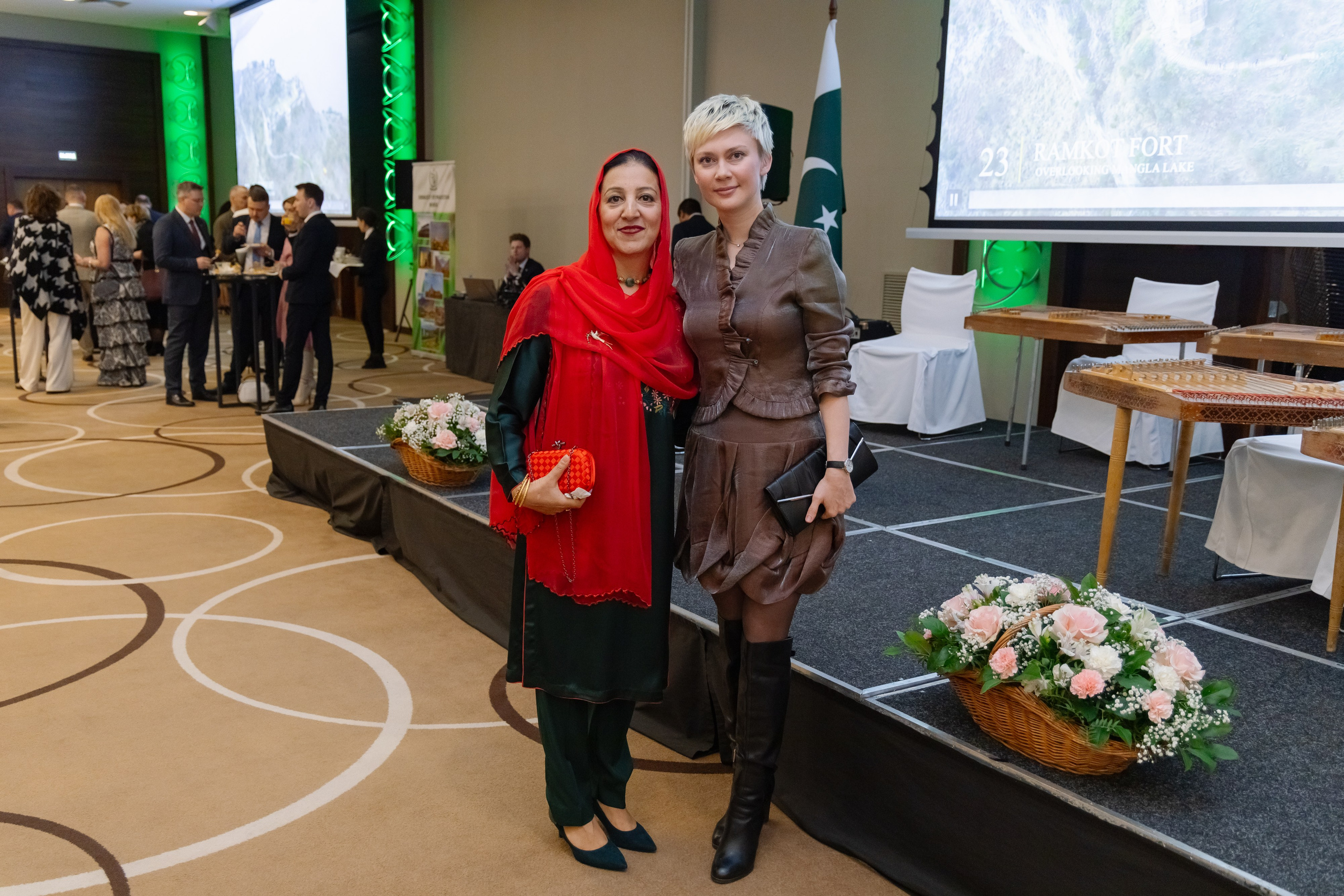 Фотосъемка делегации Пакистана в Беларуси в отеле Марриотт. Свадебный фотограф в Минске/Беларуси Сергей Спиридонов