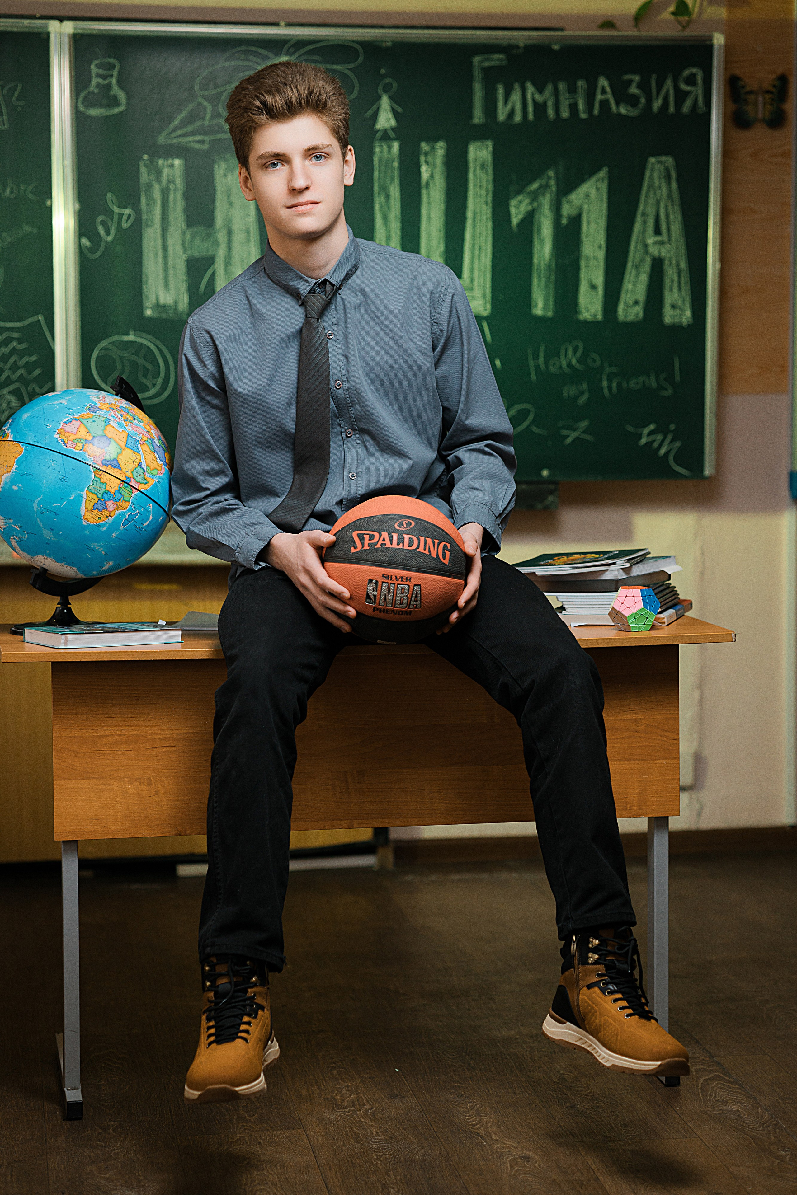 Фотоальбом выпускной для 11 класса школы Серпухова