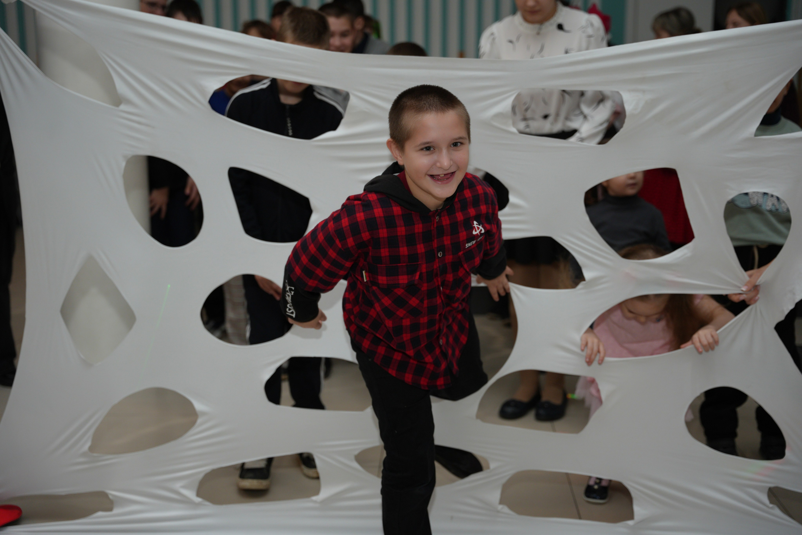 Социально —благотворительная акция «Ты в этом мире не один», посвященная Международному дню инвалидов. ВЫПУСКНЫЕ АЛЬБОМЫ, Школьный фотограф, семейный и свадебный в Саратове и области Ольга Плаксина