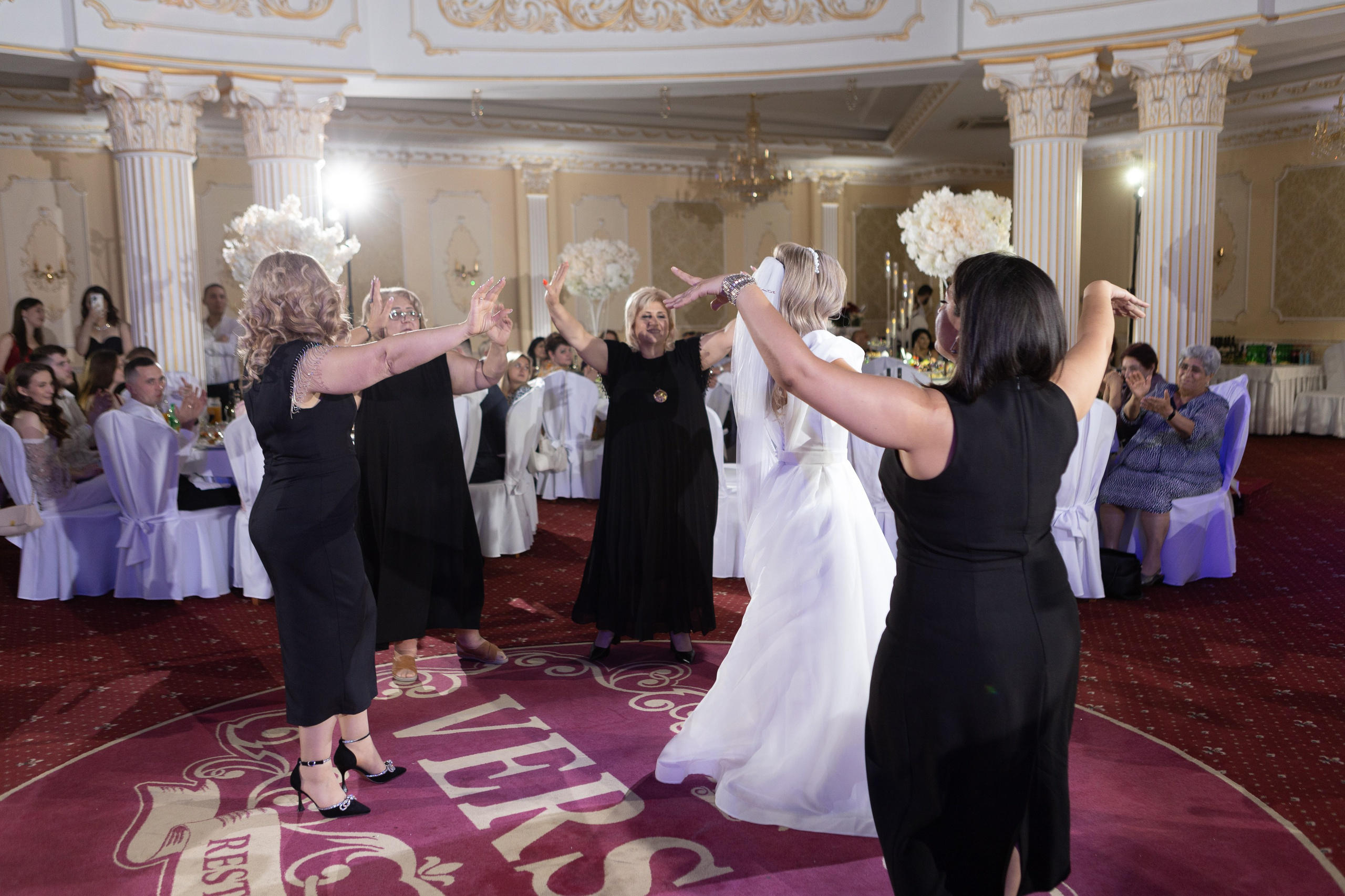 Свадебный фотограф Уфа — Руслан ГабдлисламовЖивые эмоции, красивые кадры, воспоминания на всю жизнь.Работаю по всей Республике Башкортоста. Свадебный фотограф Уфа Руслан Габдлисламов