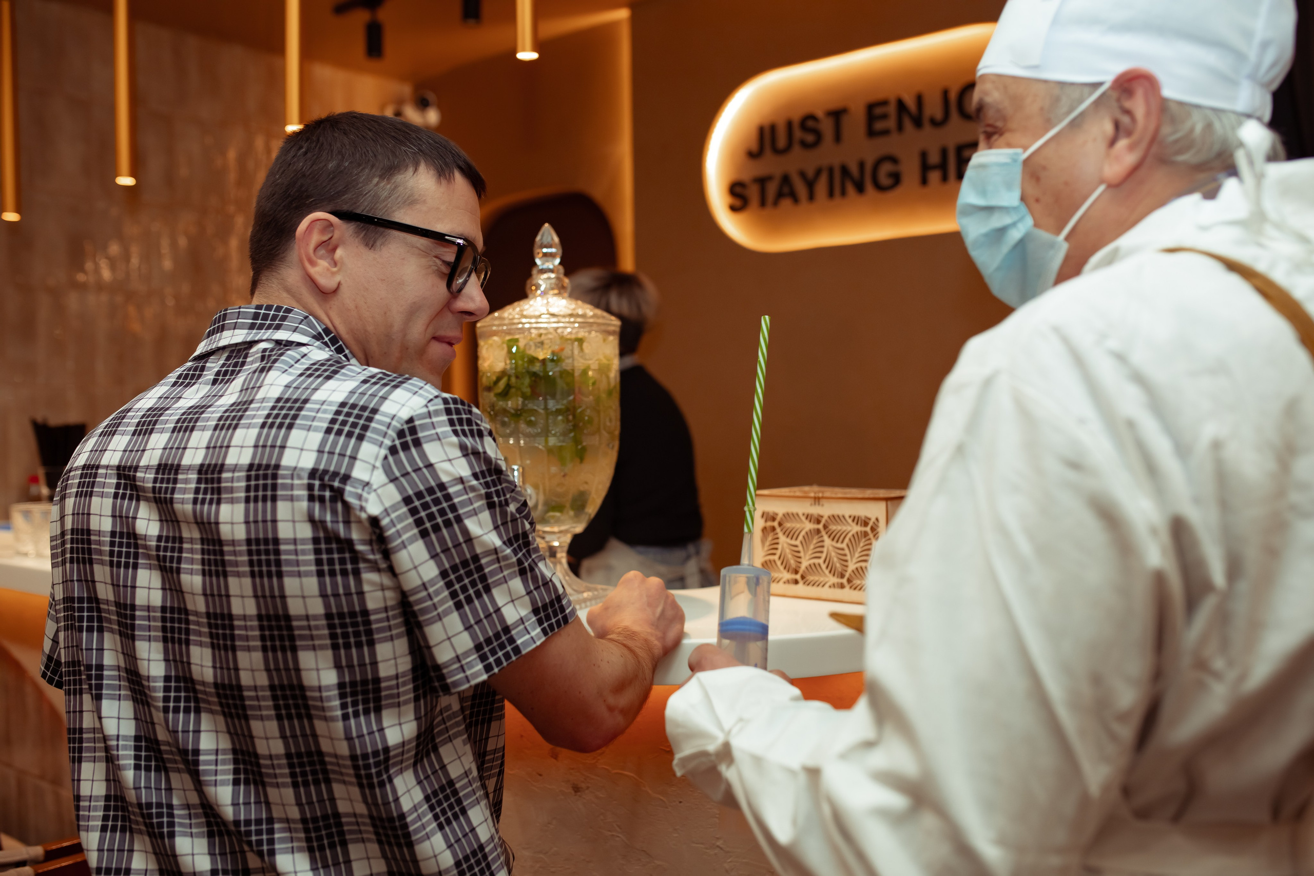 Юбилей Анны в стиле Гайдая. Семейный и детский фотограф в Москве Дорогова Екатерина