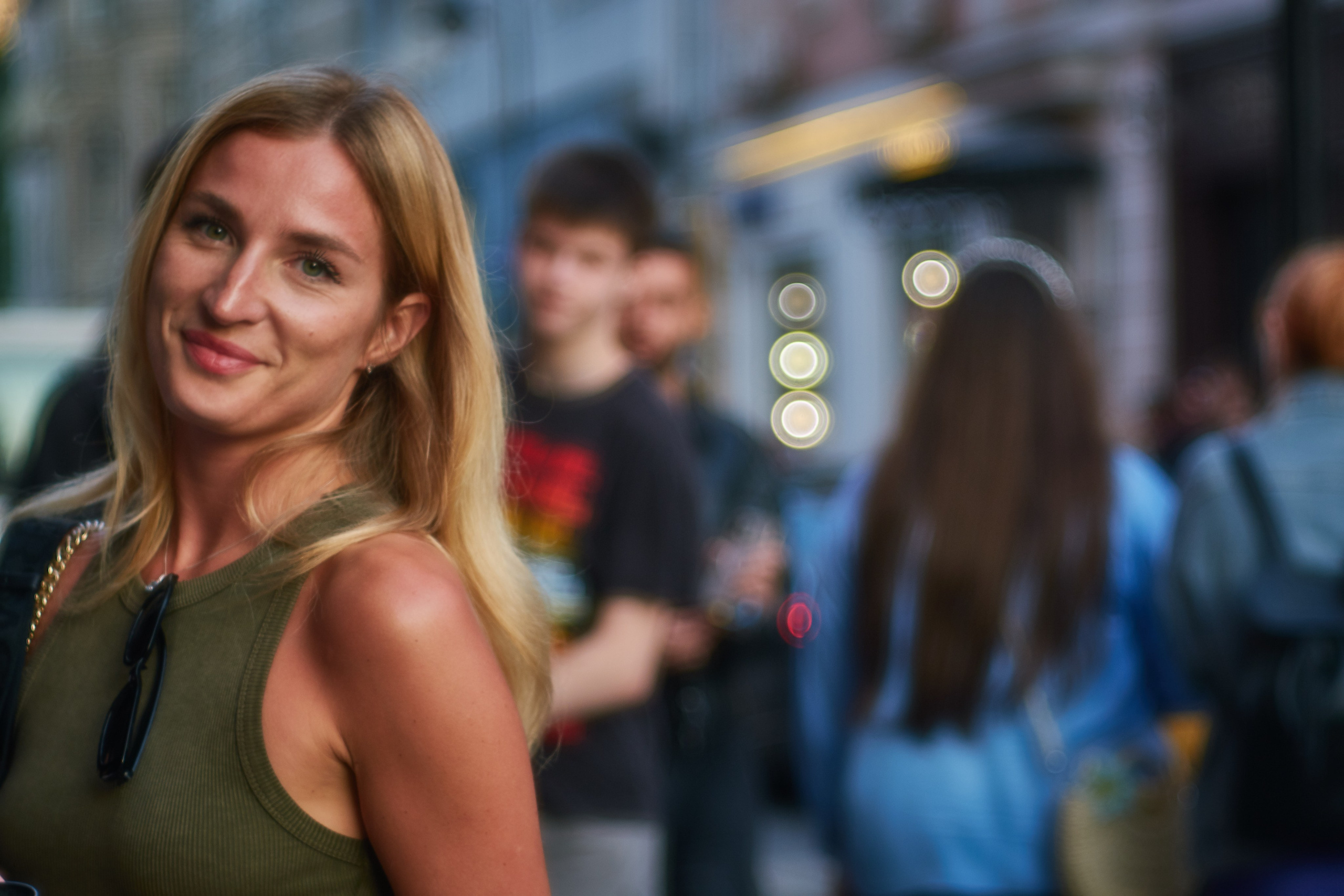 "Женский портрет в стиле «стрит» - фотограф Виталий Дени 