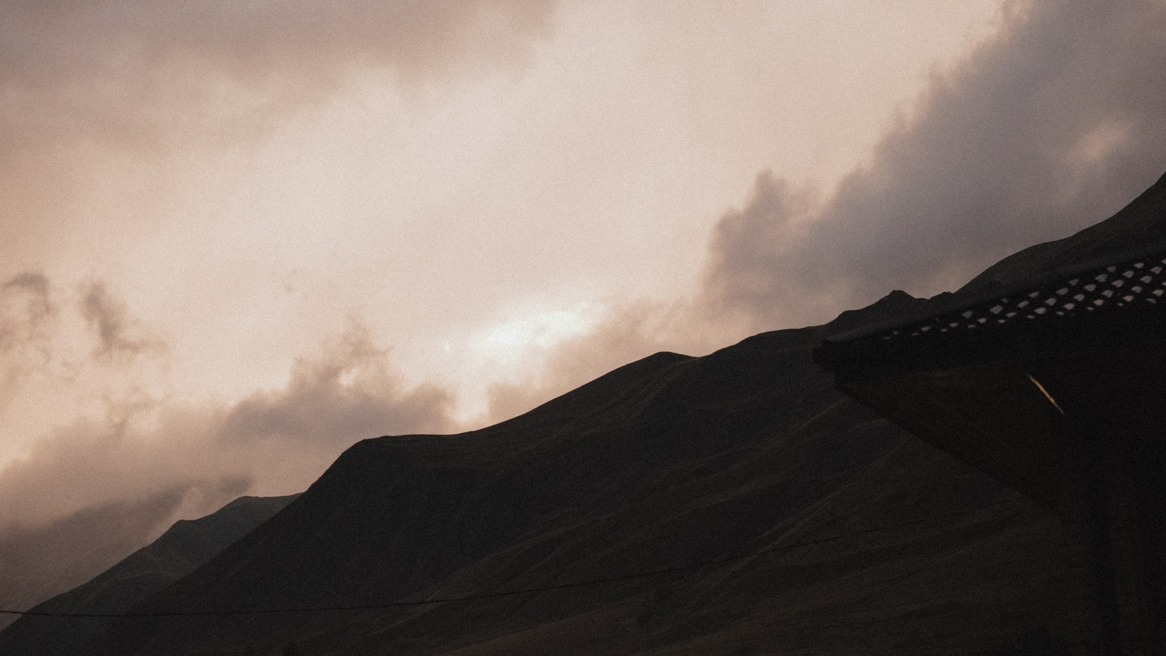 Воздух, горы, семья. Свадебный фотограф в Ярославле Илья Жуков