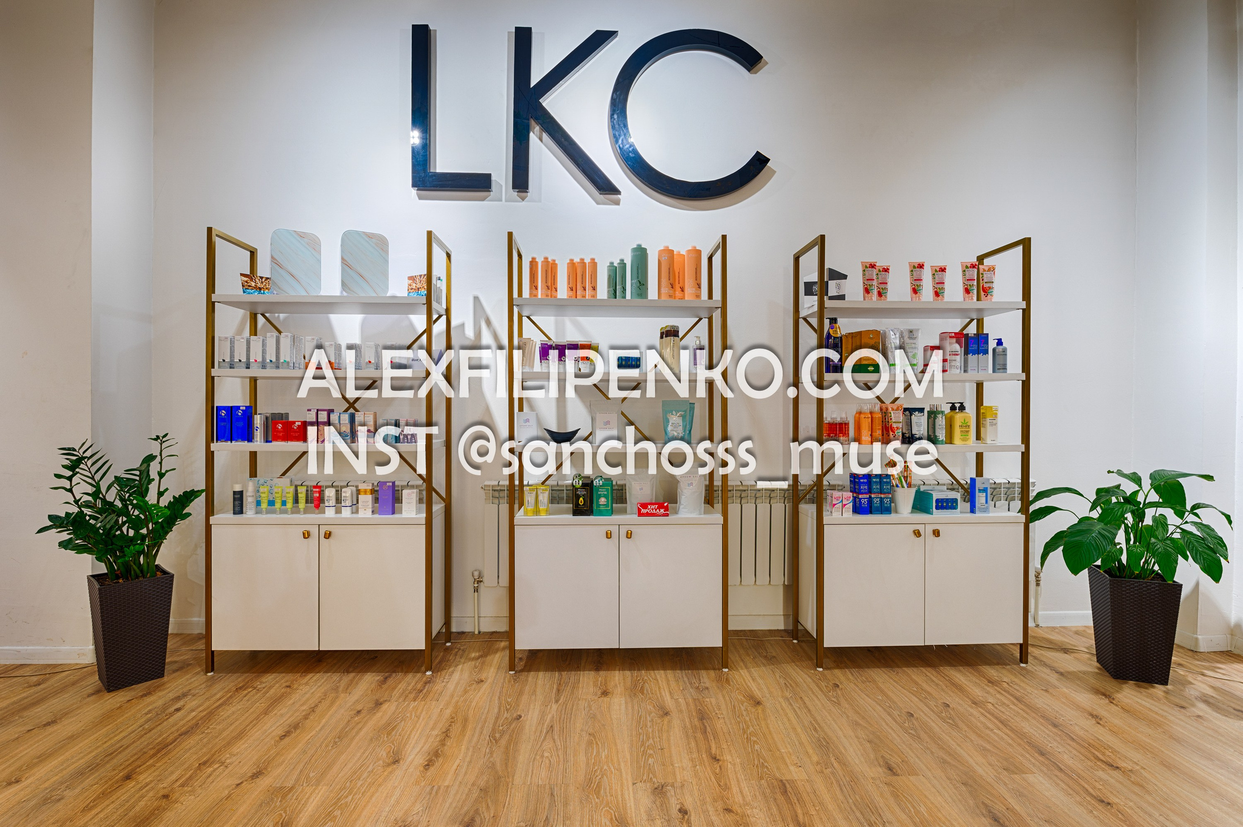 Luxe K-COSMETICS, магазина косметики. Фотограф интерьера недвижимости и архитектуры в Астане