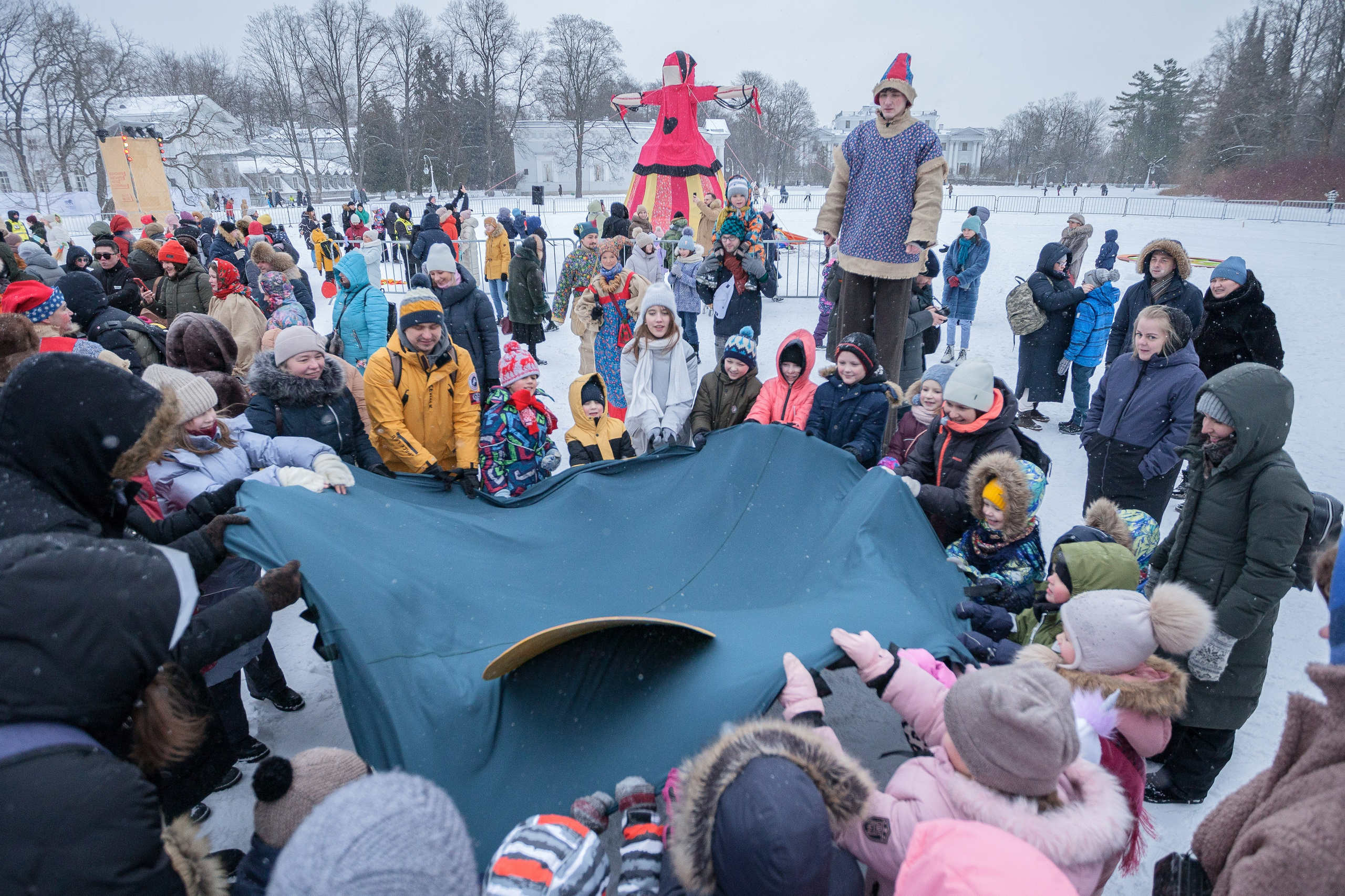 Масленичные гуляния на Елагином острове '23. Семейный и предметный фотограф Мария Львова Санкт-Петербург flitphoto
