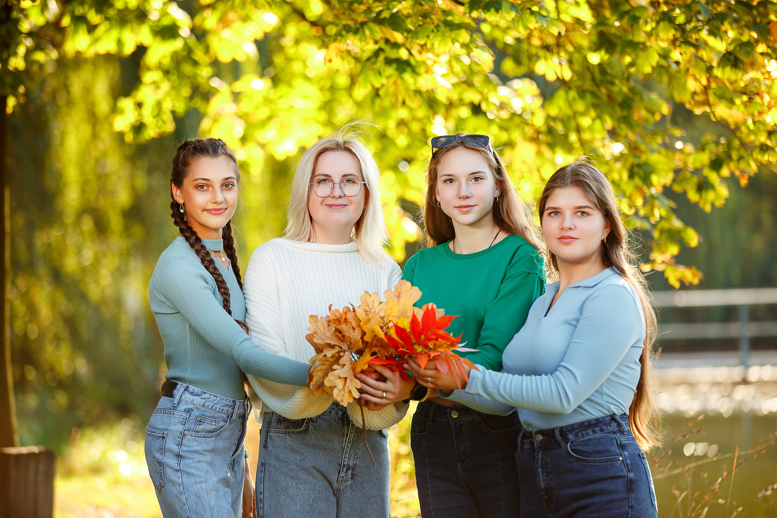 ОСЕННЯЯ ПРОГУЛКА. Выпускные альбомы в Донецке и ДНР. Фотограф Донецк и ДНР