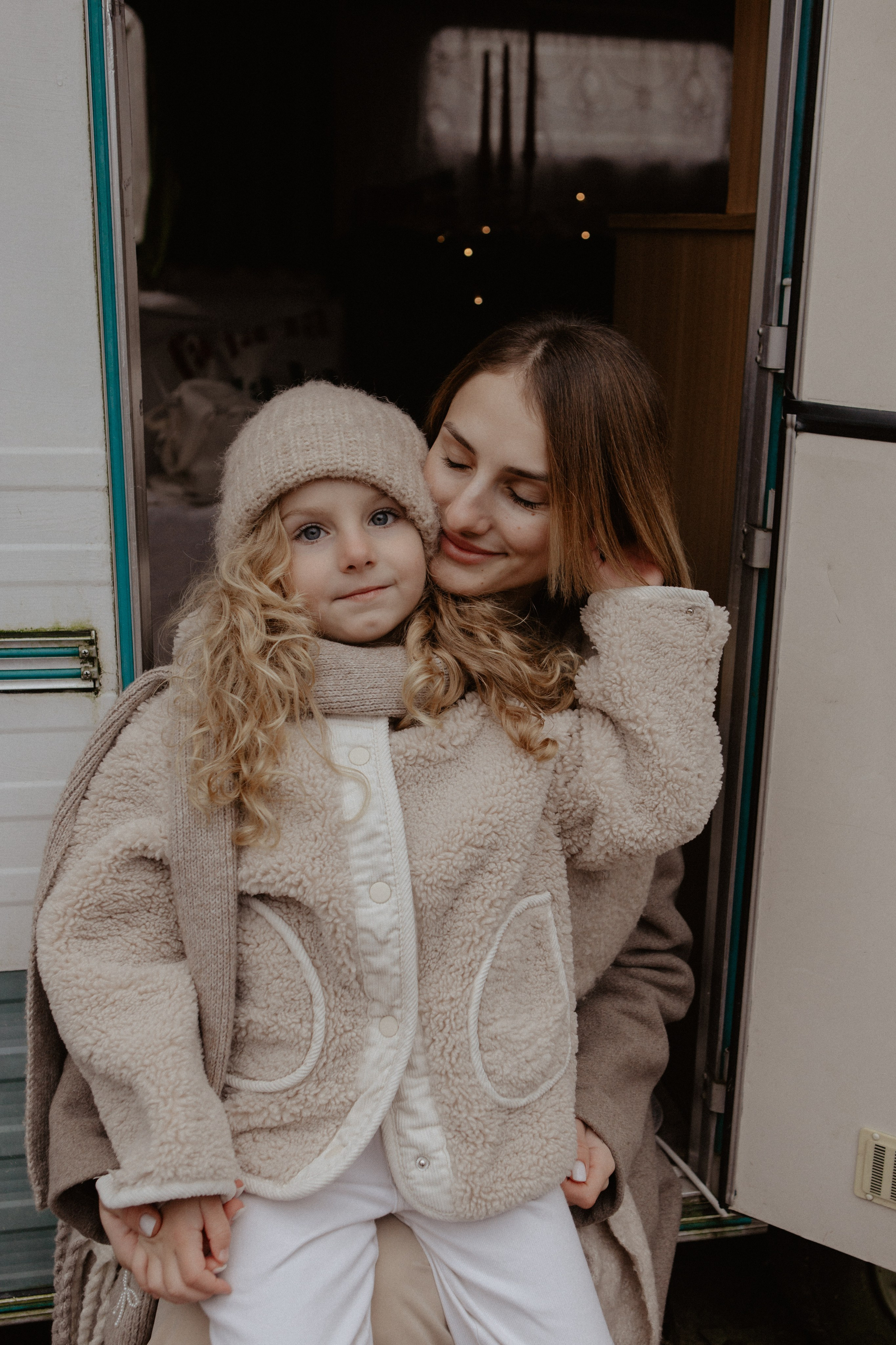Olesya, Yaroslav and Vlada. Photographer Lisbon|Portugal Nadiya Kharytonenko