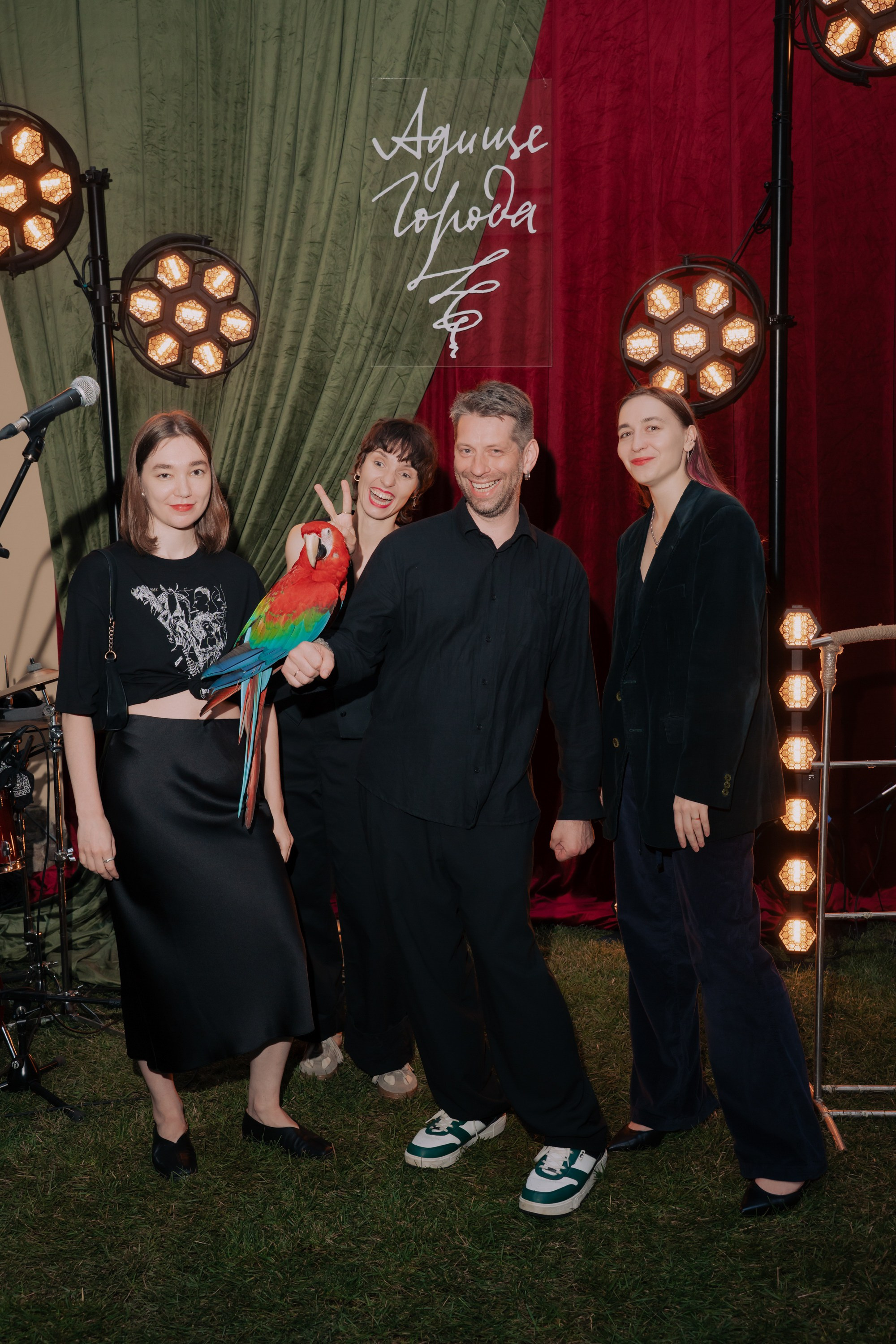 Адище города. Портретный и репортажный фотограф в Санкт-Петербурге Максим Пашков