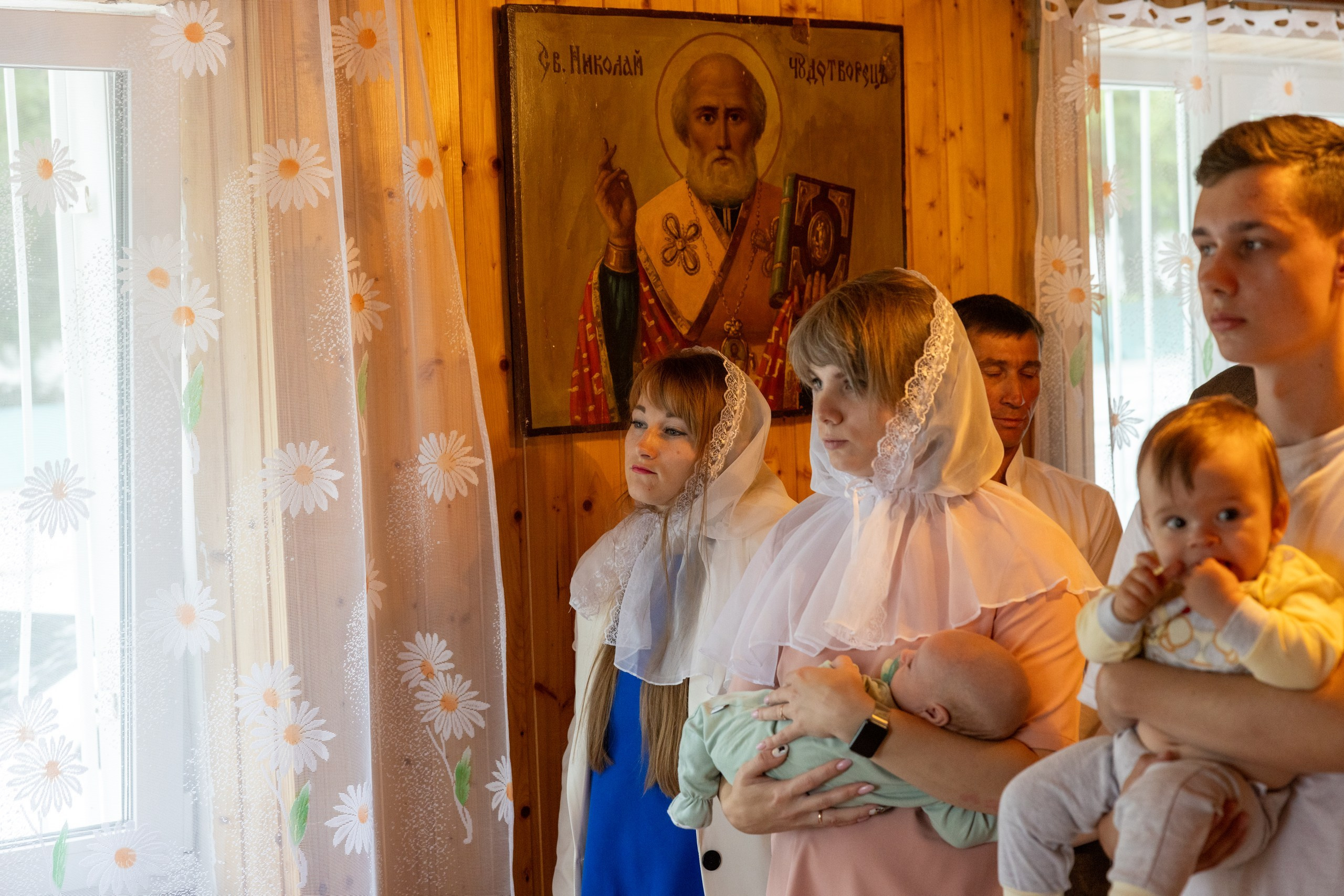 Образец репортажа крещения оригиналы, без искажений, без вспышки, светосильная оптика!. Фотограф в Туле Крупский АнДРей. Фотостудия «КАДР71» в Туле