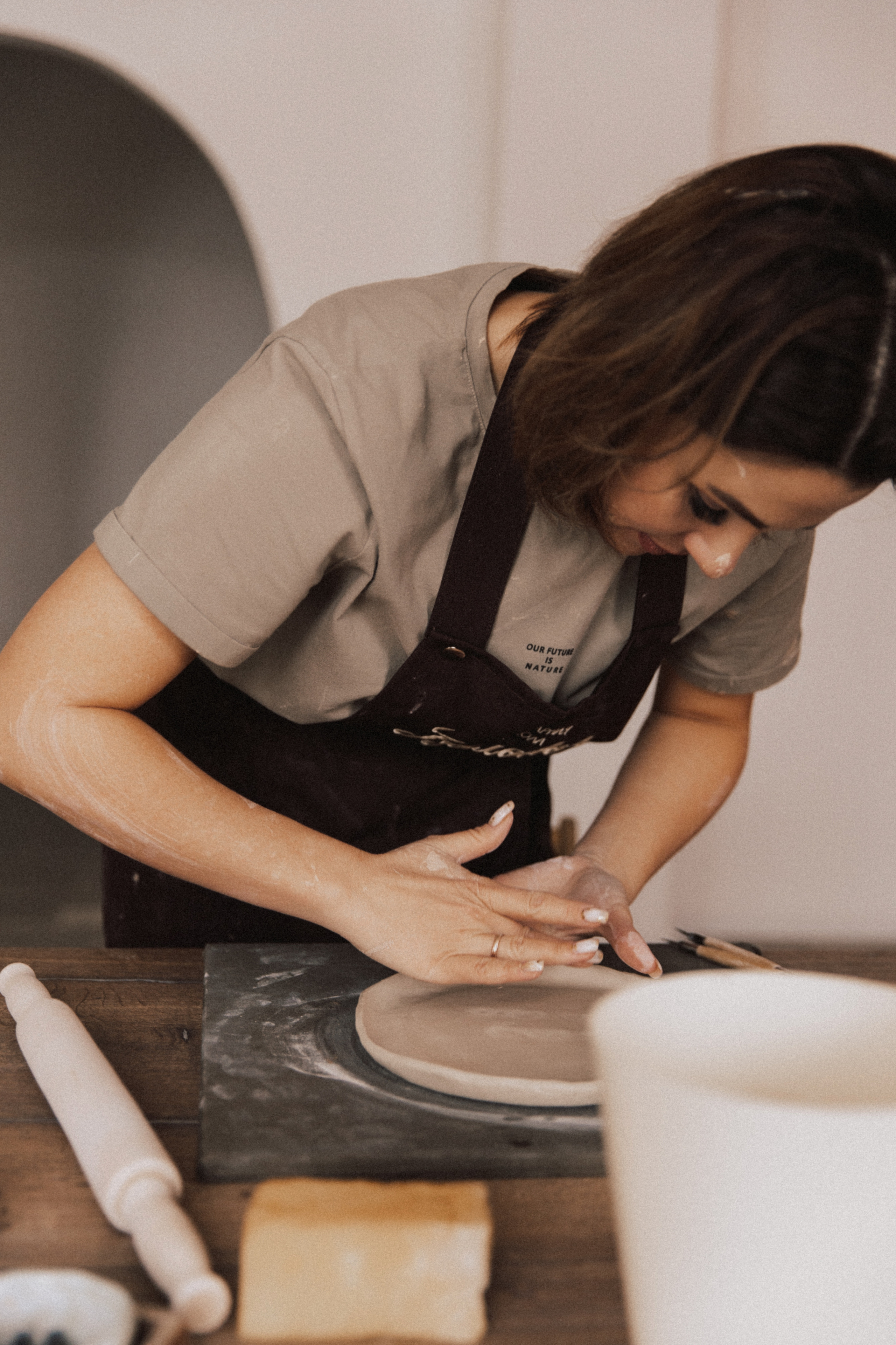 Настя и Рома. Свидание в гончарной мастерской. Свадебный и семейный фотограф Егорова Юлия
