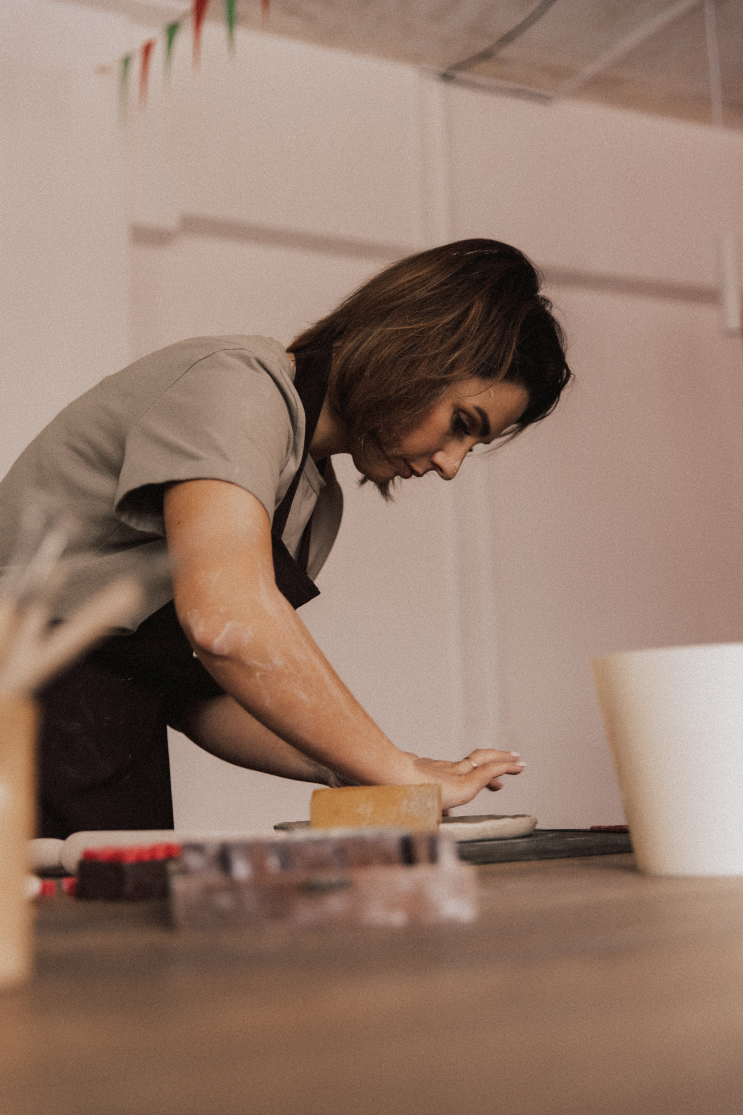 Настя и Рома. Свидание в гончарной мастерской. Свадебный и семейный фотограф Егорова Юлия