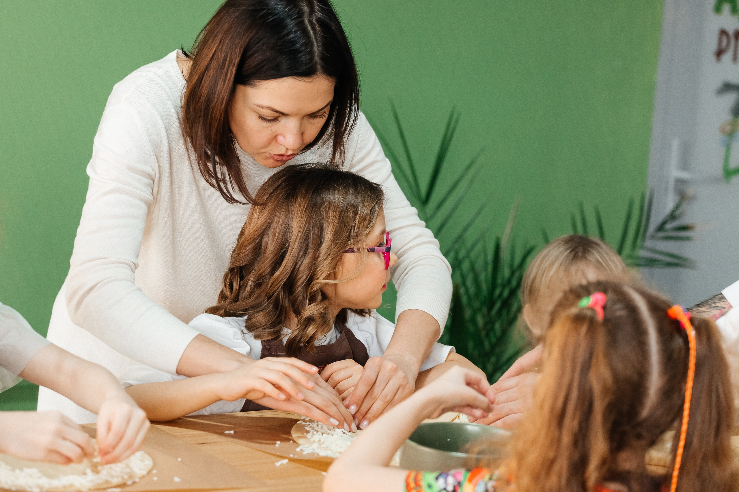 Детский мастер-класс в «АРТиШОК». Фотограф Кемерово | Сергей