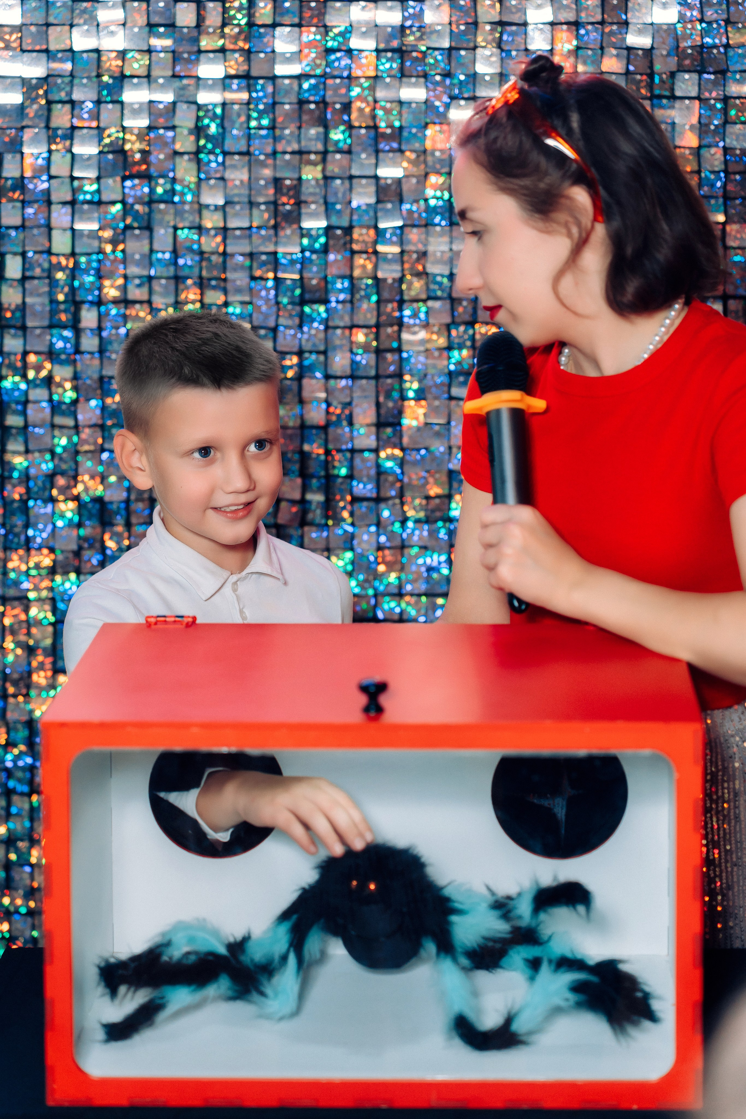 Фотосъемка дня рождения в NEON VR в городе Воронеж.