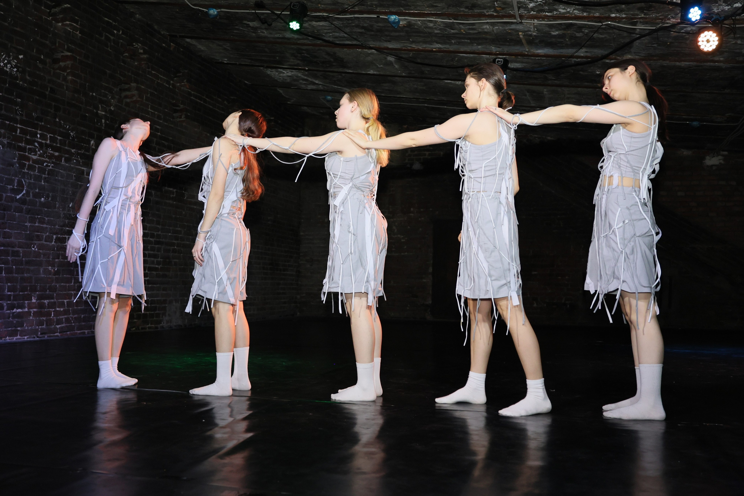 Новогодние танцы. Главная