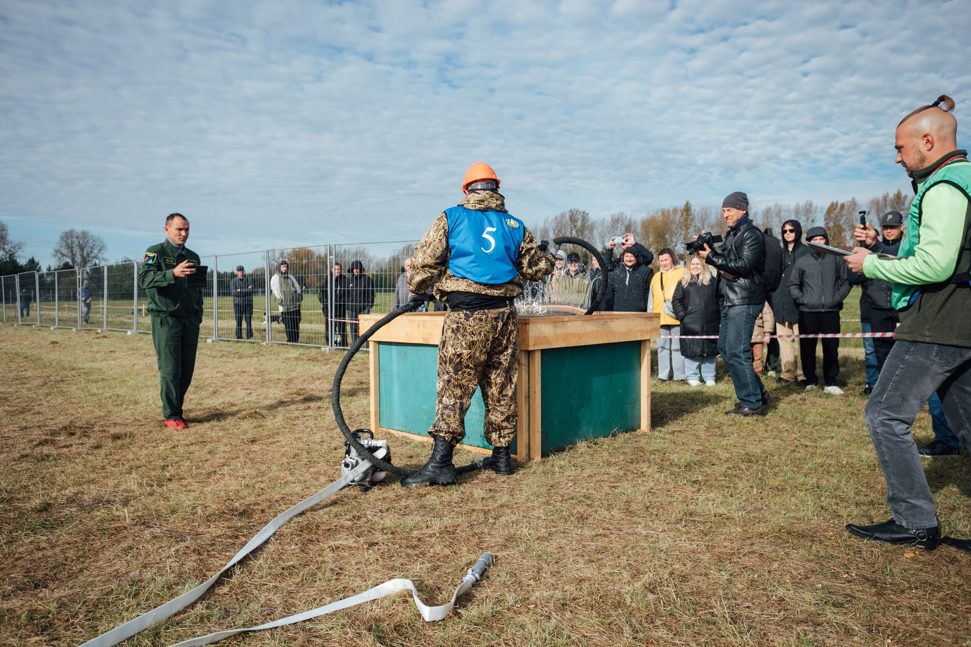 Соревнования «Лучший лесной пожарный» @ О. Татышев. Репортажный фотограф Максим Полянский. Москва, Санкт-Петербург, Красноярск