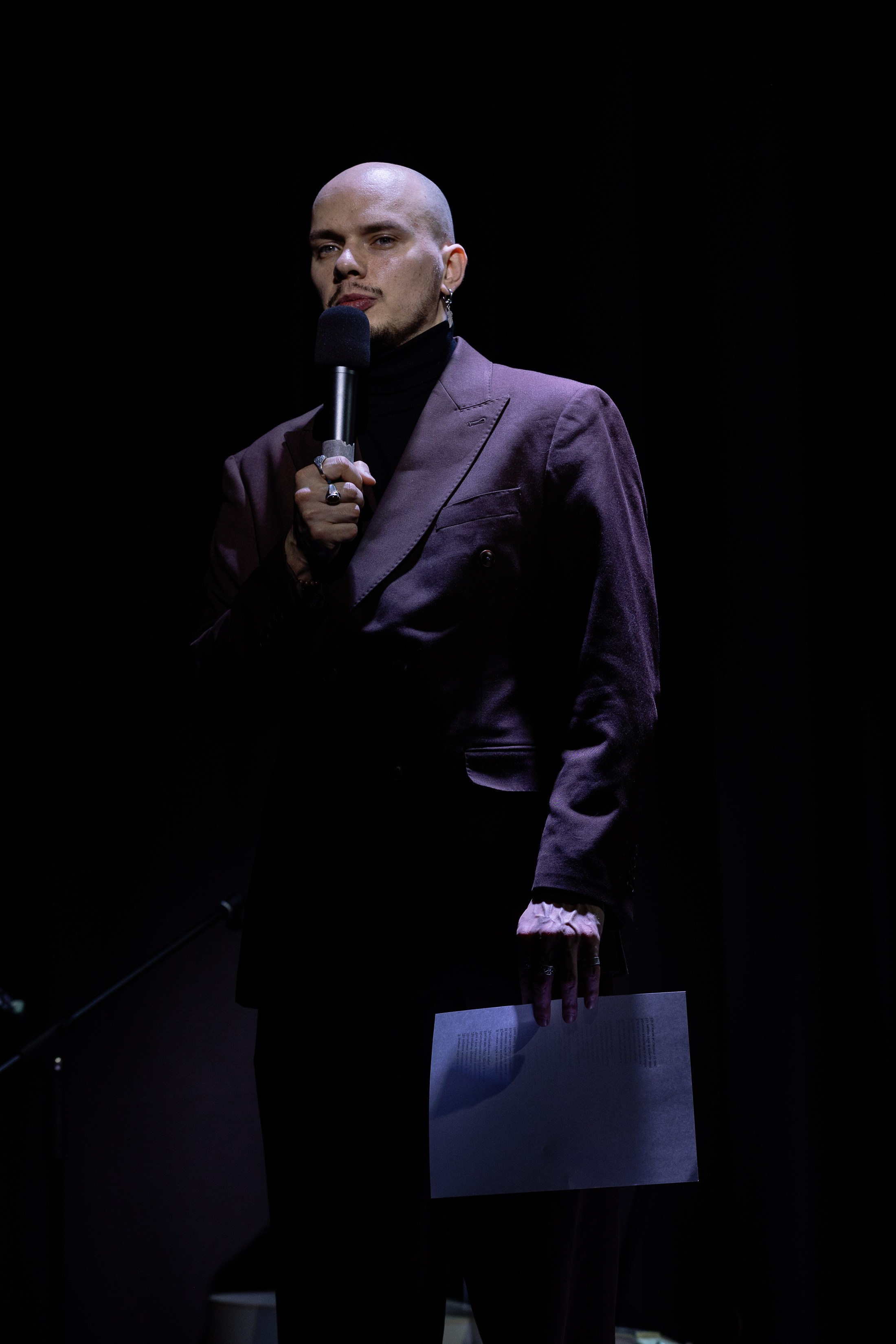 Поэтический вечер с Игорем Бушмелевым и Никой Станиславчик. Фотограф Юлия Мальцева