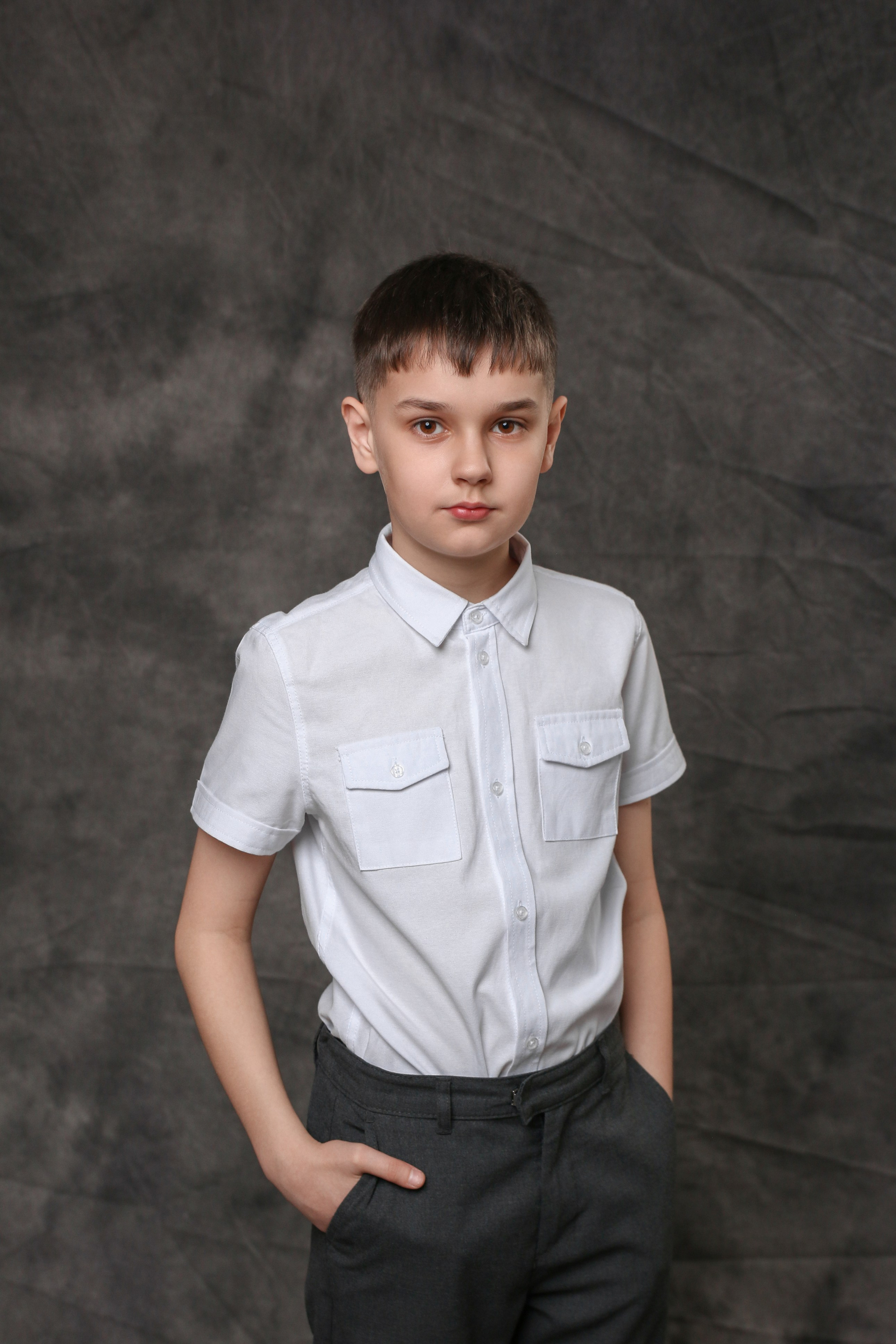 Выпускной фотоальбом "Портрет". Выпускные альбомы в Тюмени для школ, садов, вузов спортивных секций