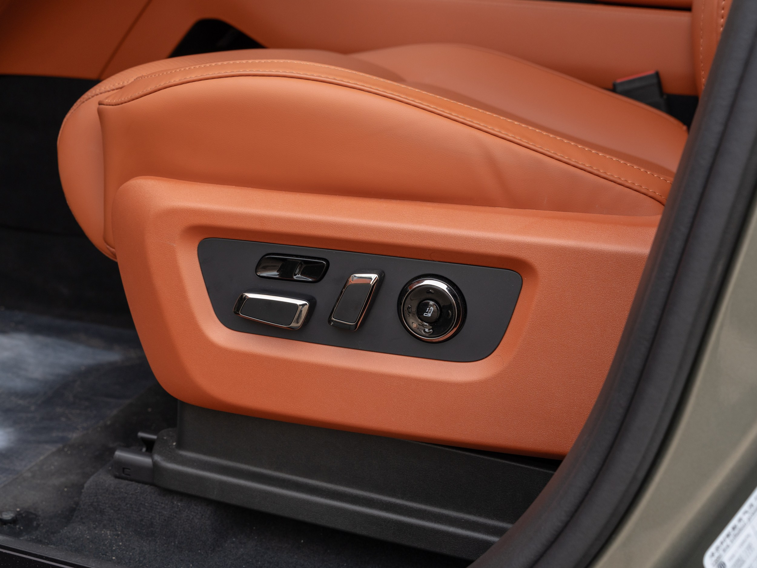 фото салона polar stone one локация газгольдер