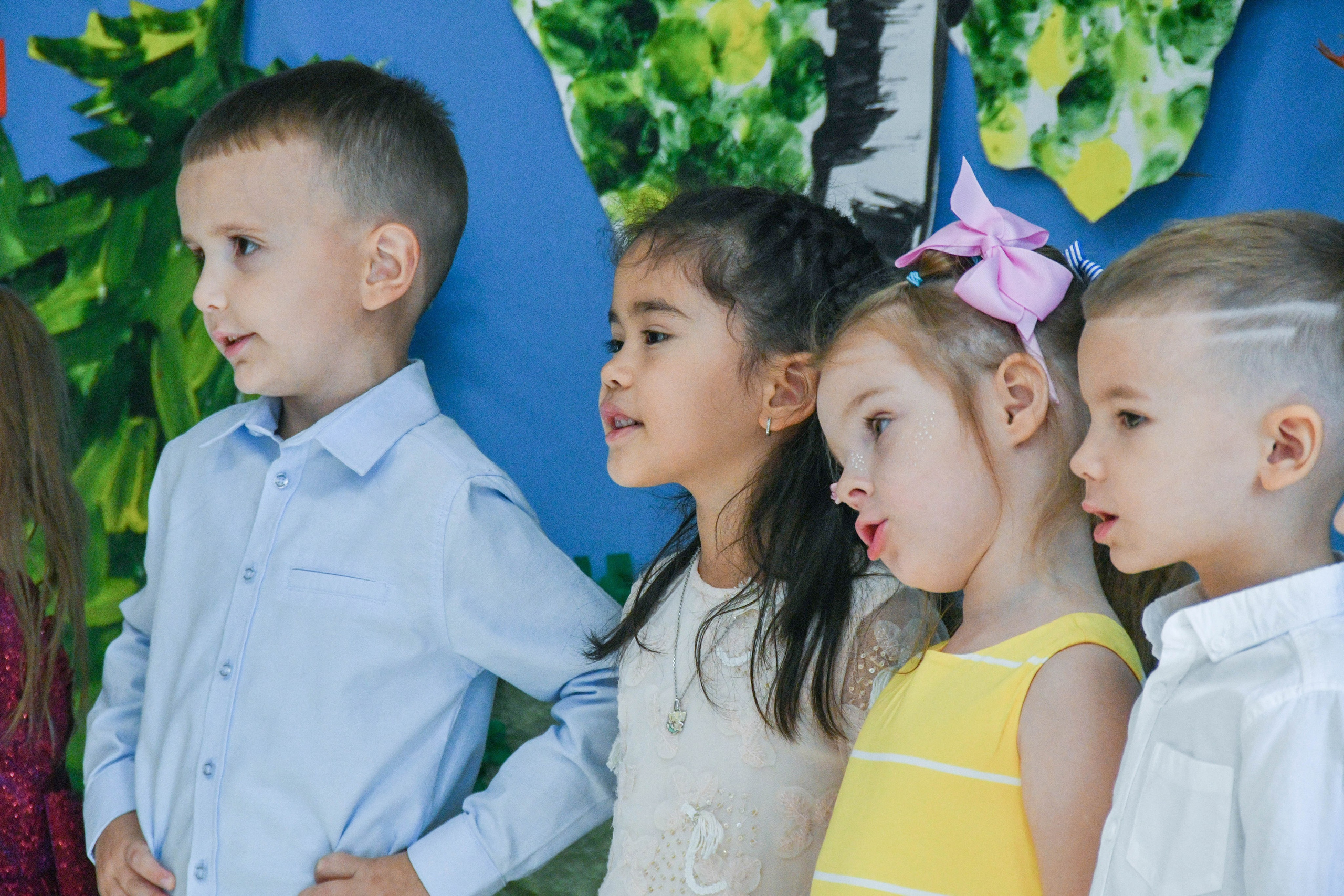 2023 г. День дошкольного работника и прогулка. Репортажный и детский фотограф в Новосибирске