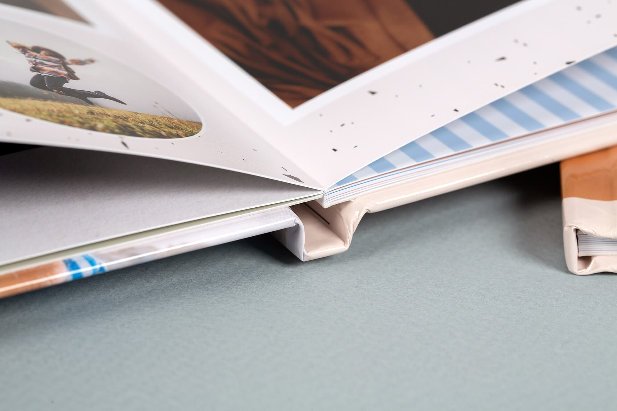 Свадебные Фотокниги и Печать Фото Премиум-Качества в СПб. Фото и Видеосъемка на ваше мероприятие. Александр Романов