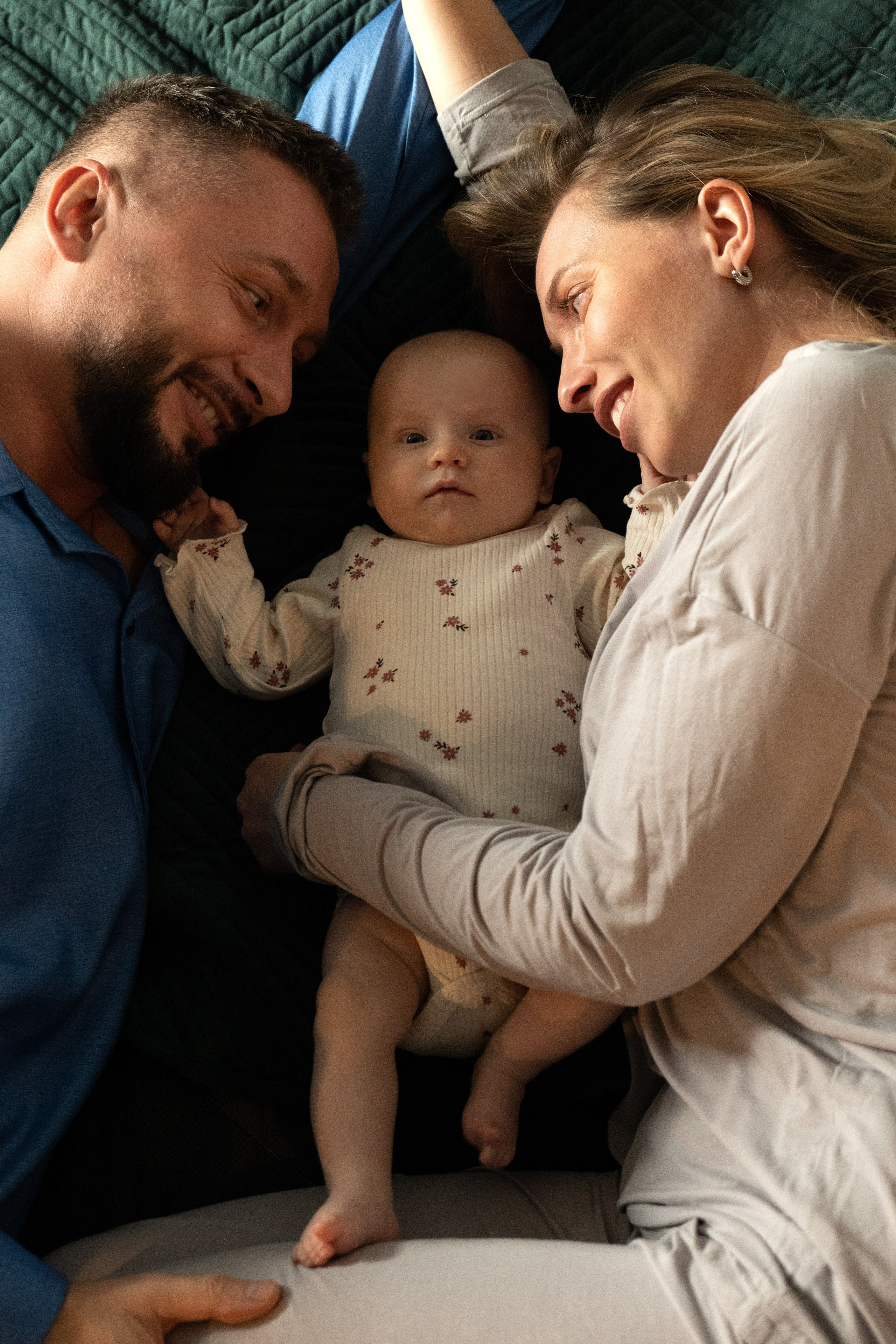 Семейная фотосессия (Ае 2 месяца). Фотограф видеограф Ольга Василевская