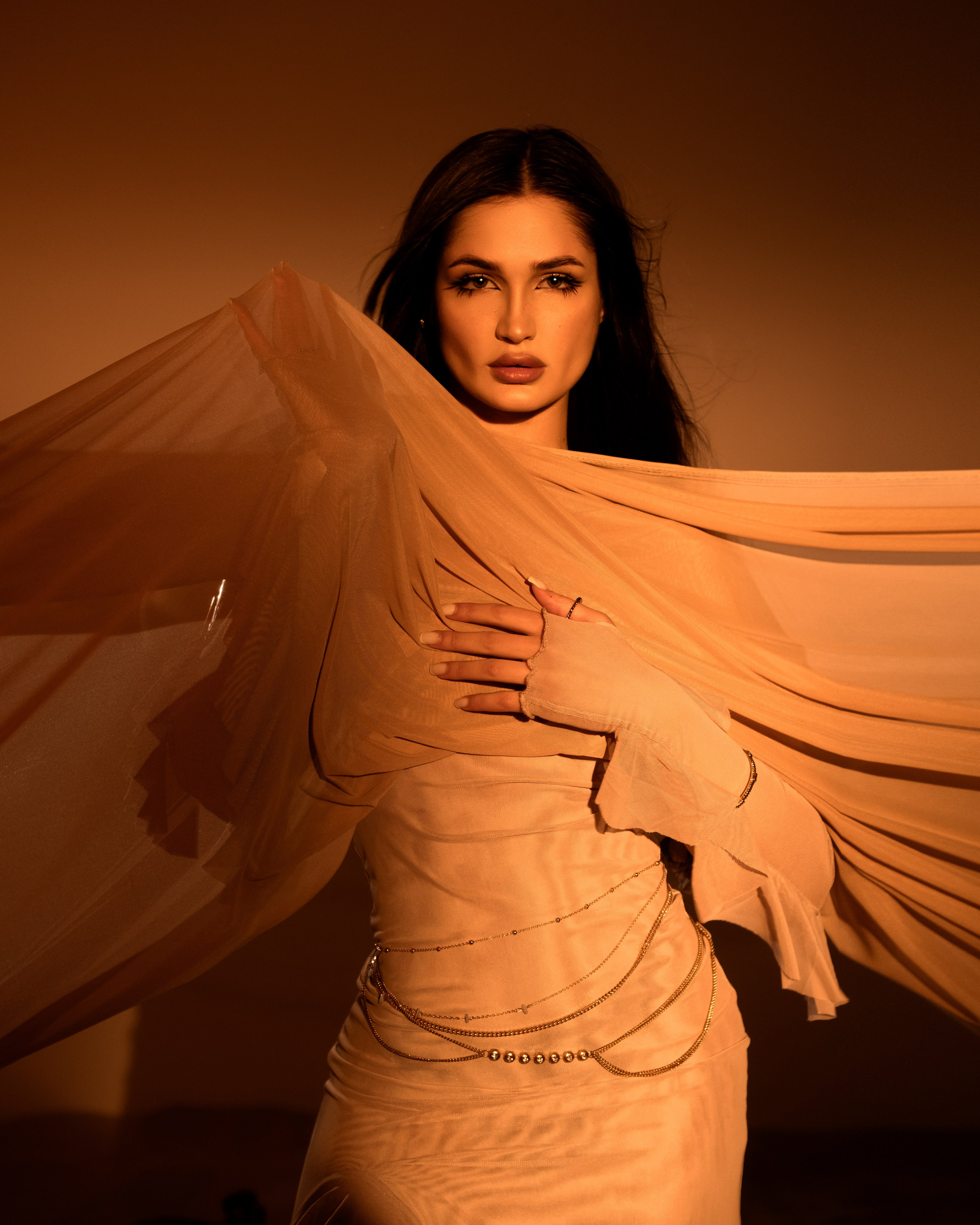 Дюна. Портретная и Fashion фотосъемка в Москве КРИС KISS. Лукбуки и каталоги