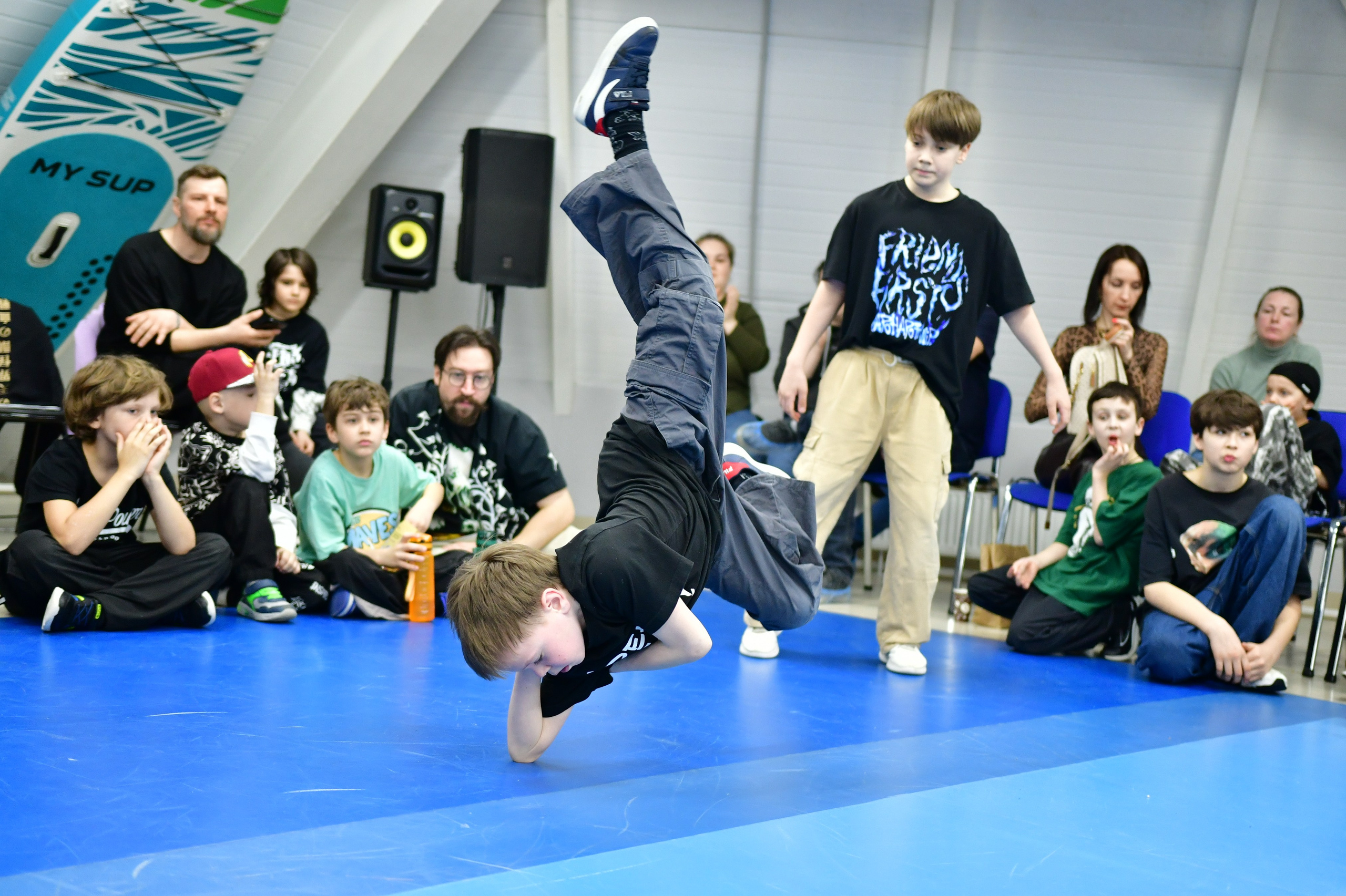 Брейк. Дворцовые перевороты. Фото детских спортивных мероприятий и всякое интересное через объектив