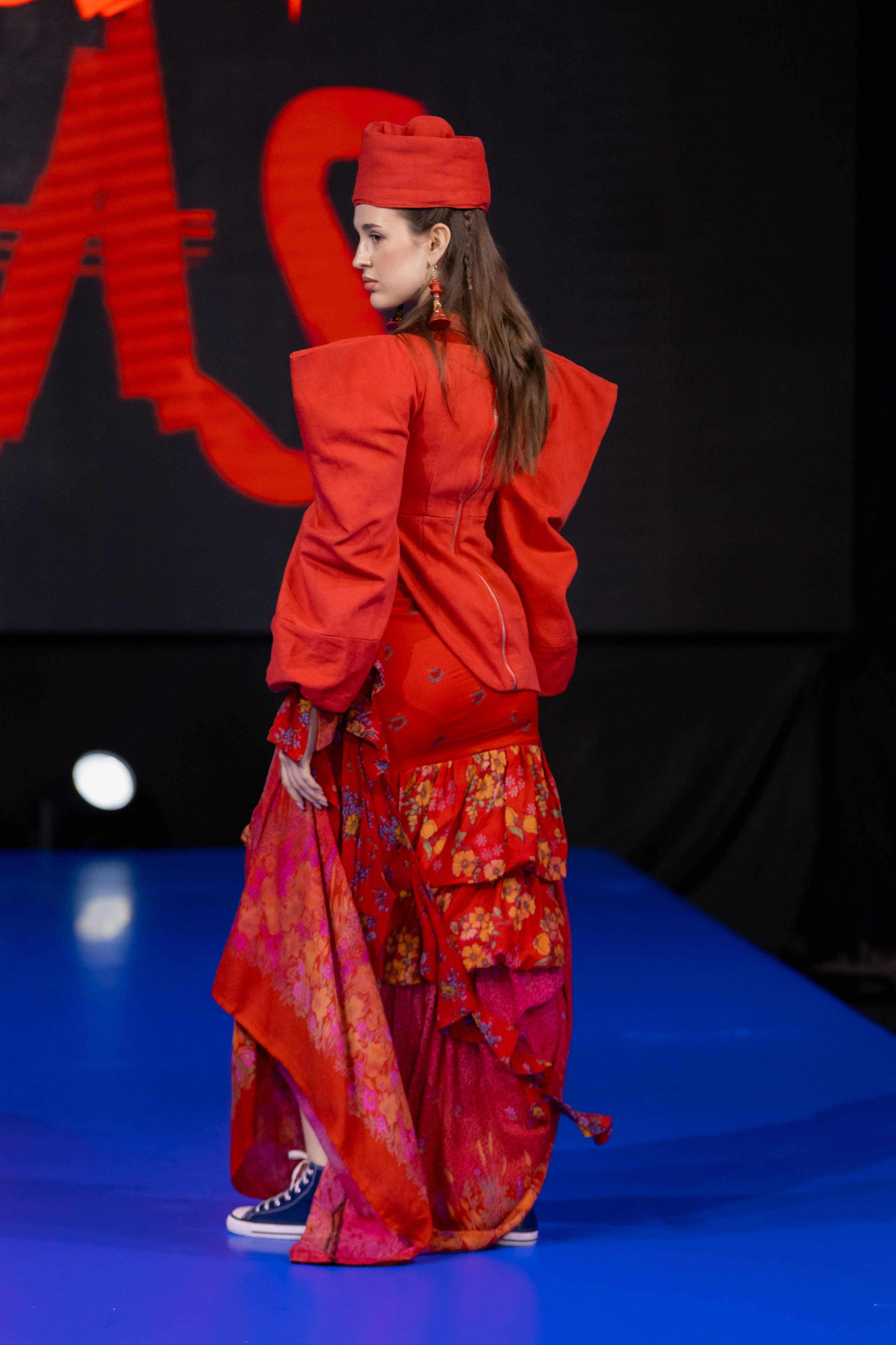 Подиум Volga Fashion Show 2025 в Ростове-на-Дону. Фотограф в Ростов-на-Дону Виктория Савчук