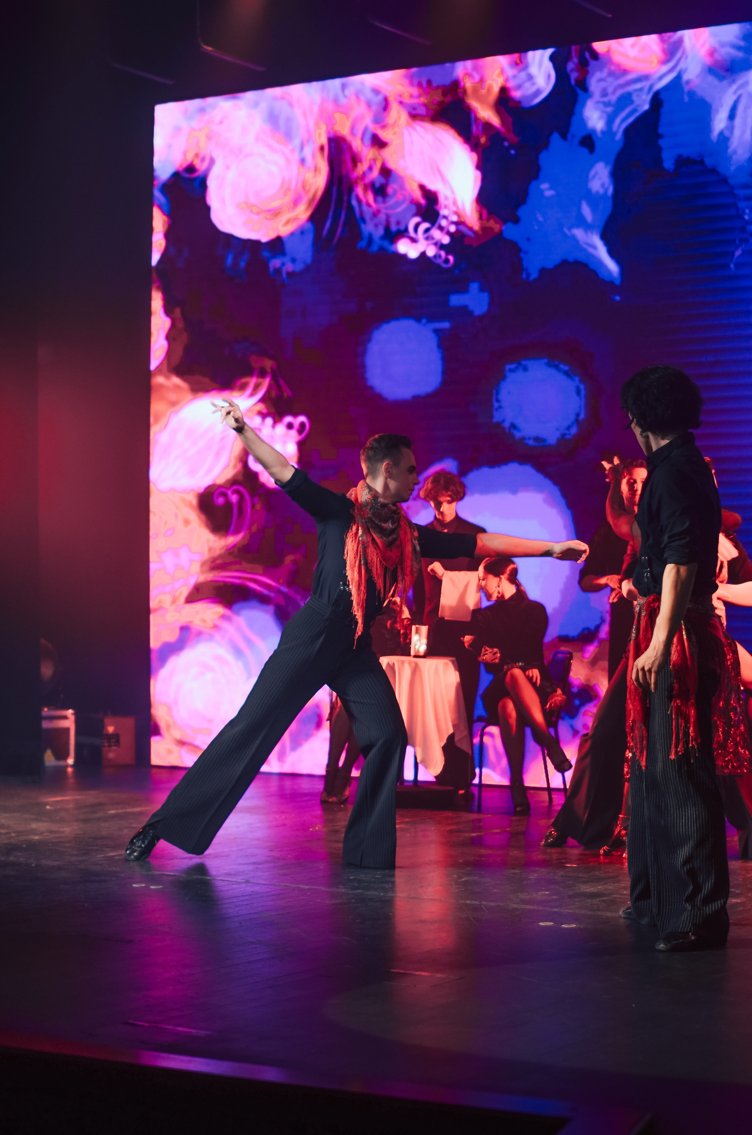 Фоторепортаж танцевального мероприятия. Денисова Аля — фотограф для парных съемок и индивидуальных историй в Барнауле