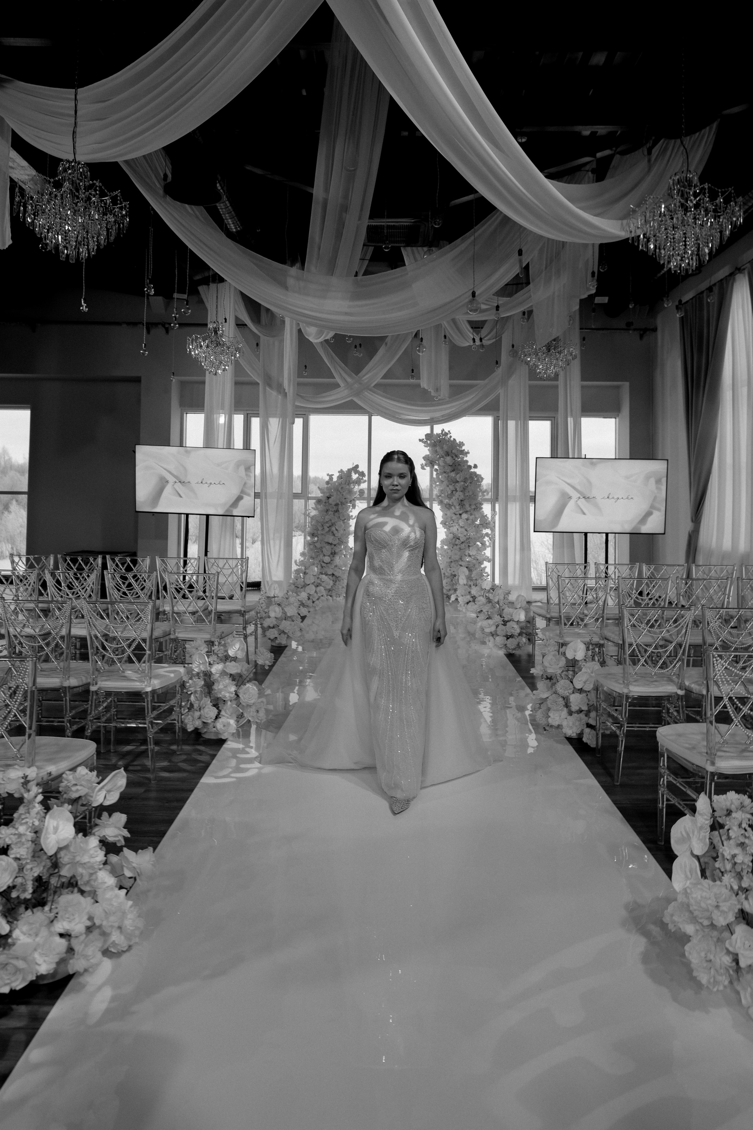 СВАДЕБНАЯ СЬЕМКА СБОРОВ В ОТЕЛЕ И ВЫЕЗД НА ЦЕРЕМОНИЮ (СНЯТО В СИБИРЕ В НИЖНЕВАРТОВСКЕ). Профессиональный фотограф, Санкт-Петербург — Виктория Богомолова