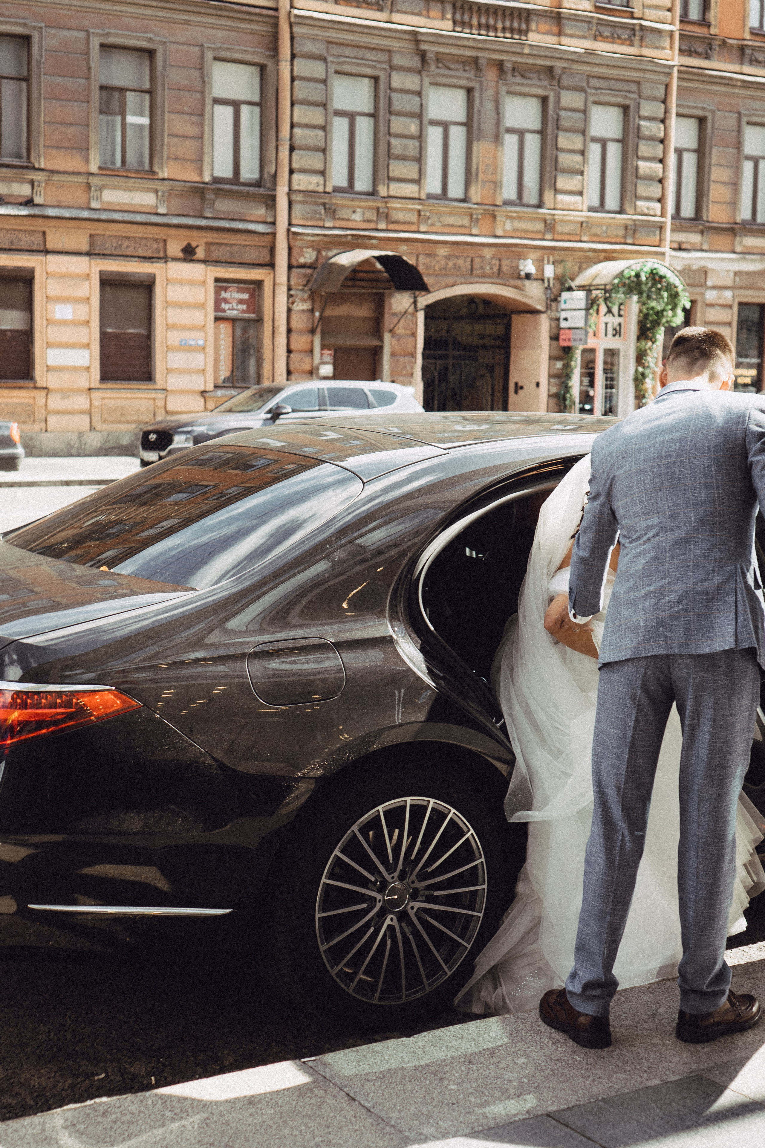 СВАДЕБНАЯ ПРОГУЛКА РЕСТОРАН МЫ ЖЕ НА ТЫ И ФОТОСЕССИИЯ С АВТОМОБИЛЕМ. Профессиональный фотограф, Санкт-Петербург — Виктория Богомолова