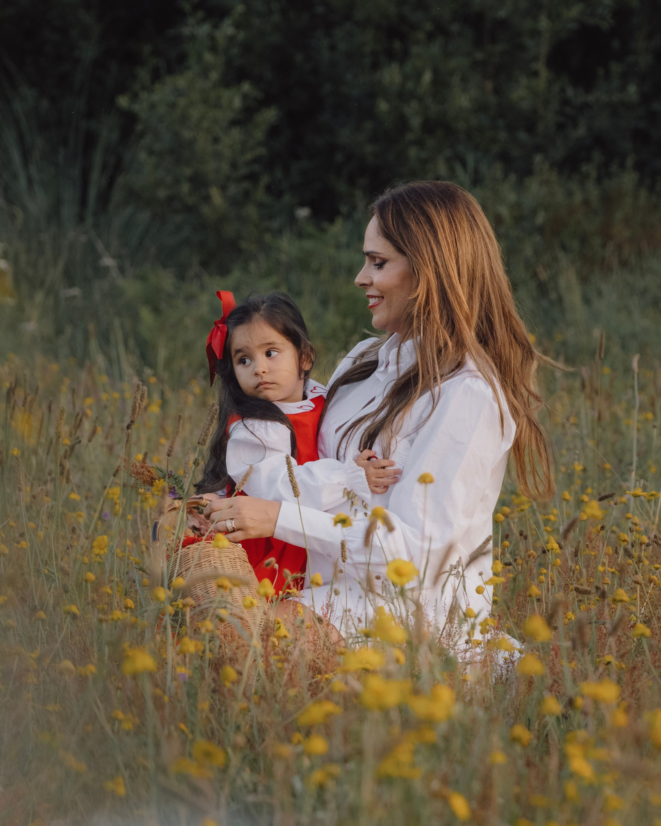 SUMMER DAY. Anastasiia Antoniuk portrait, family and couple photographer, Portugal