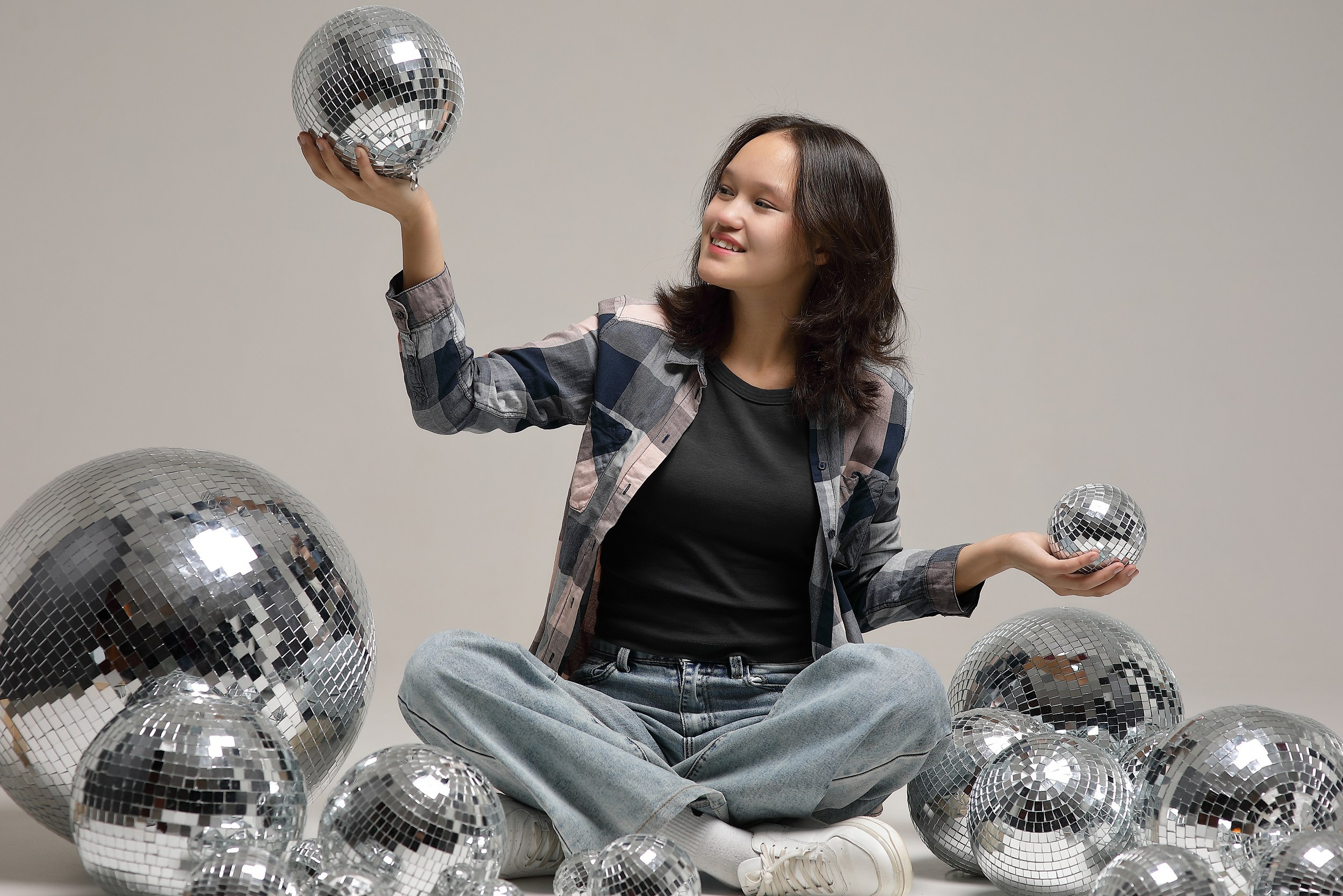 В фотостудии. Свадебный и семейный фотограф и видеограф в Екатеринбурге Полянские Тимур и Анастасия